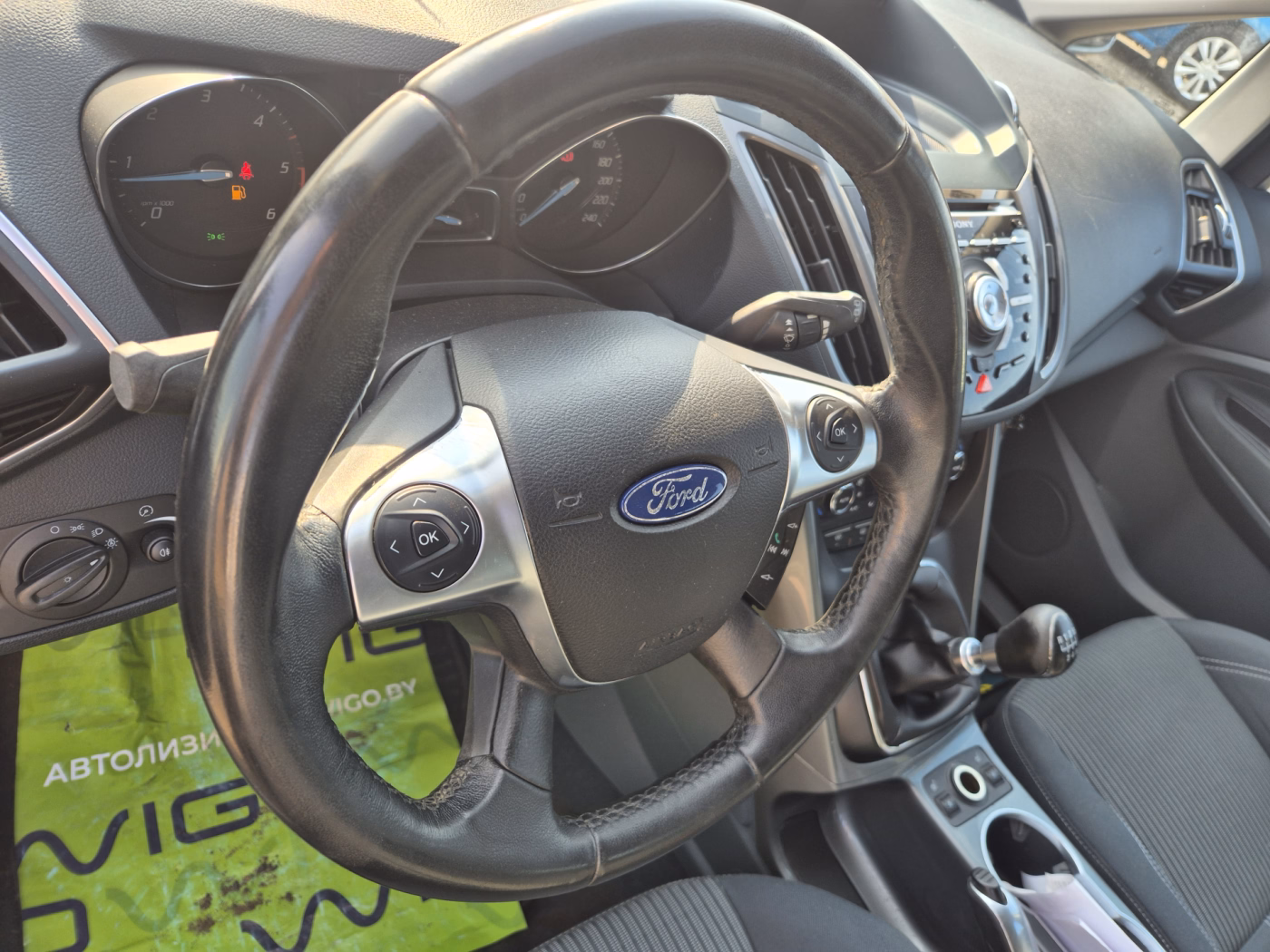 Ford C-MAX фото 8