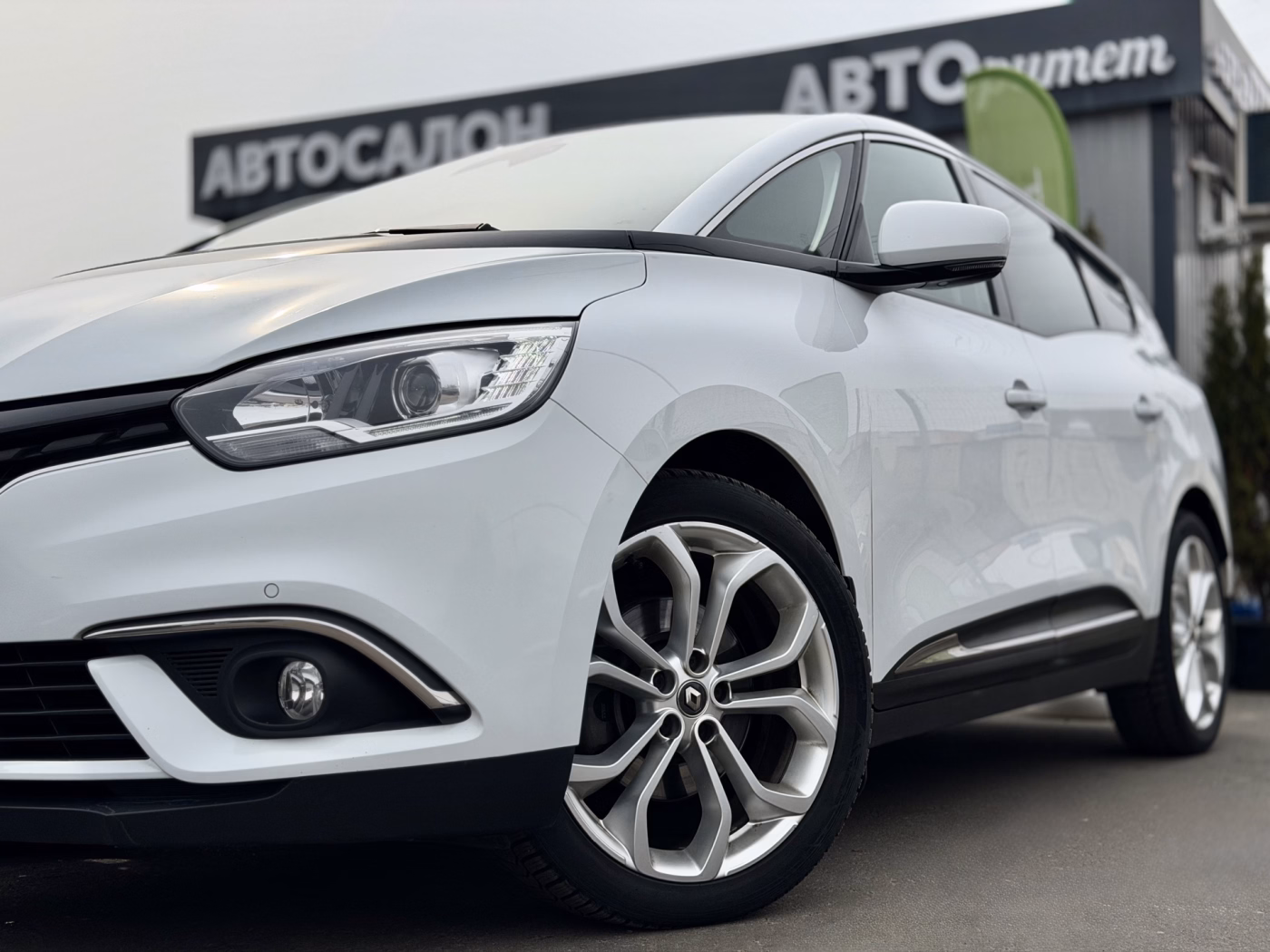 Renault Grand Scenic фото 2