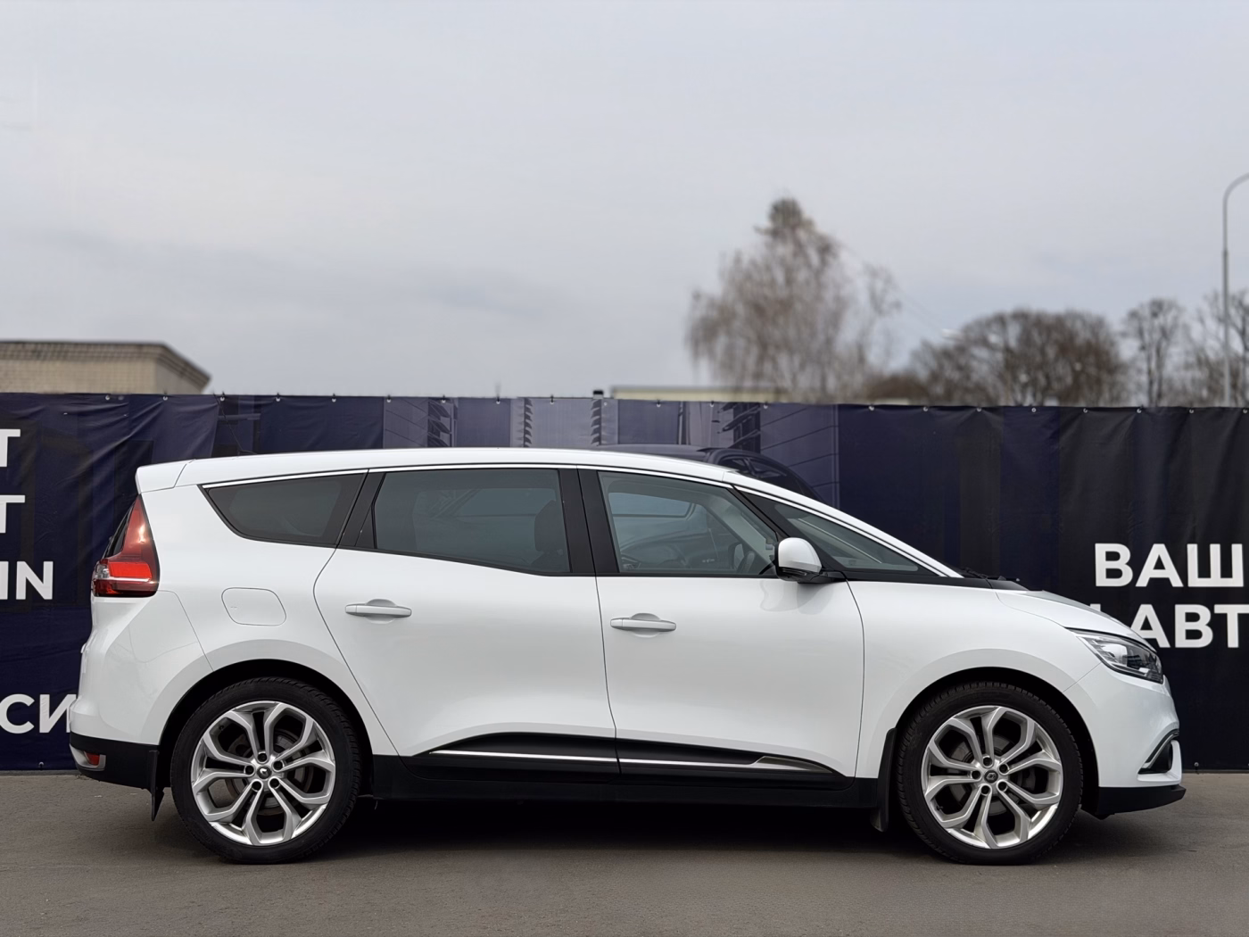 Renault Grand Scenic фото 6
