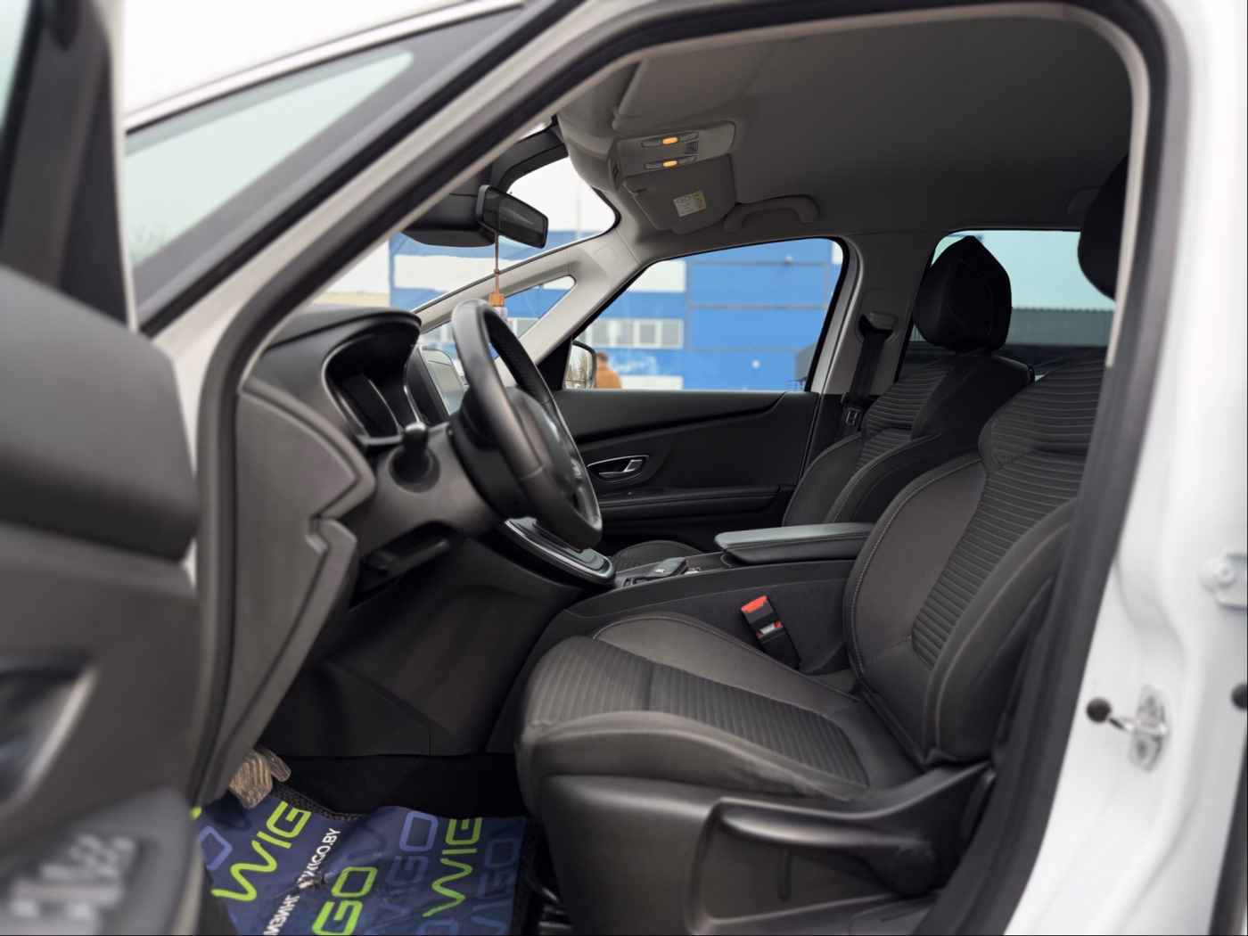 Renault Grand Scenic фото 15
