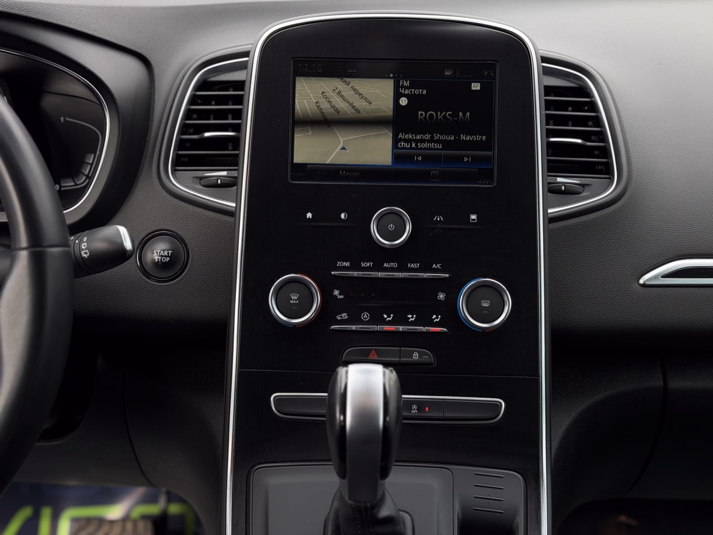 Renault Grand Scenic фото 19
