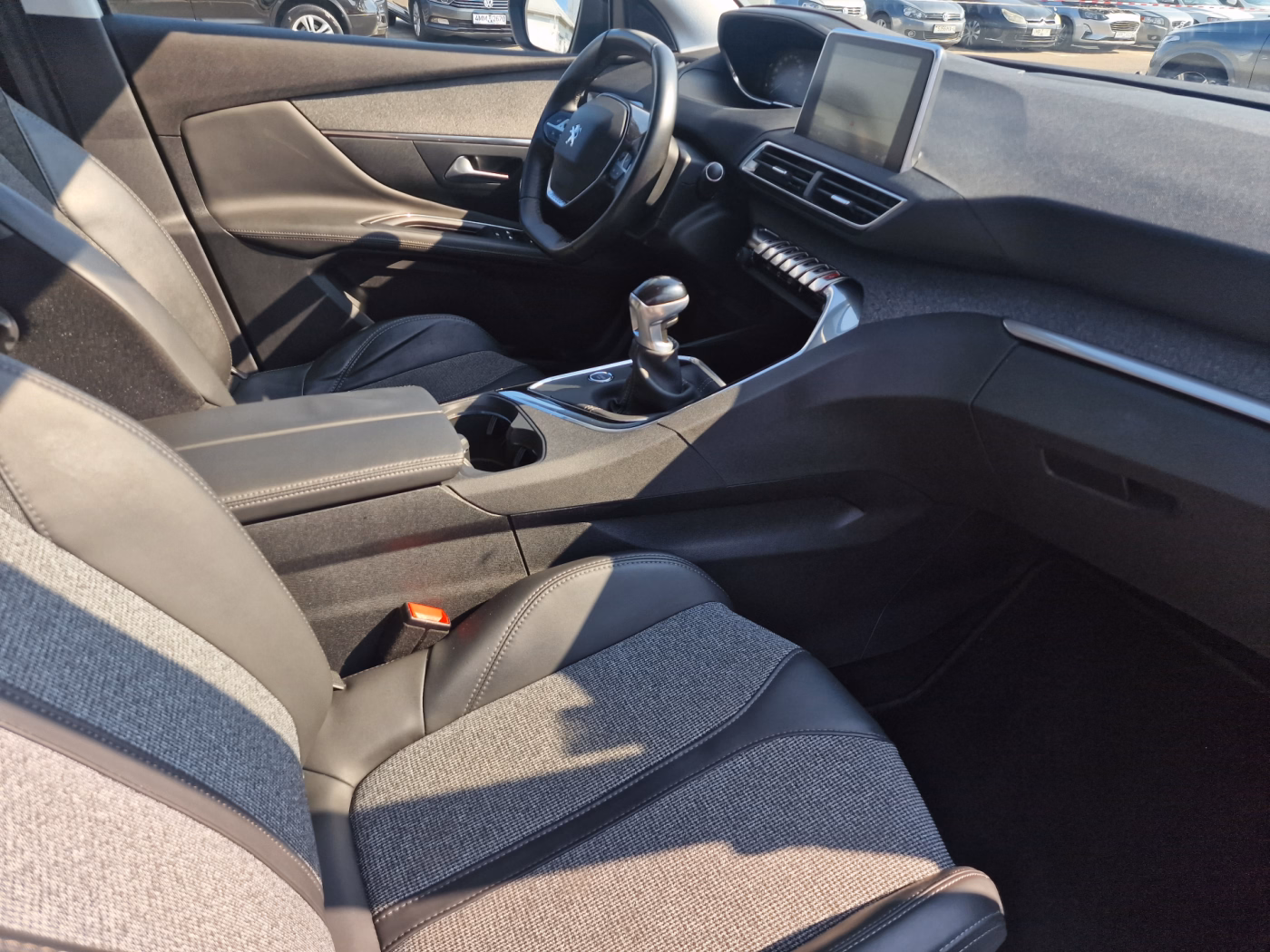 Peugeot 3008 фото 10
