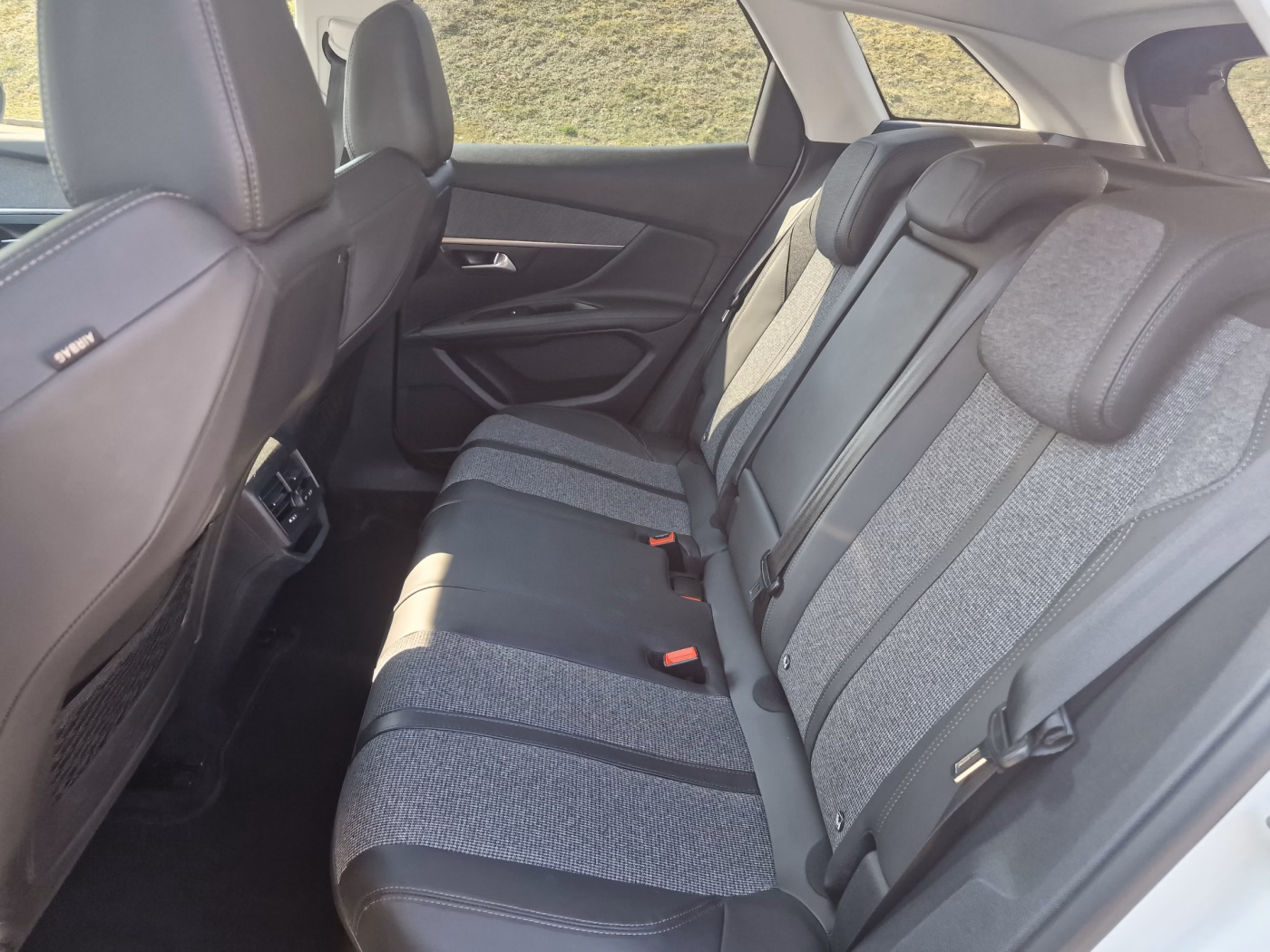 Peugeot 3008 фото 18