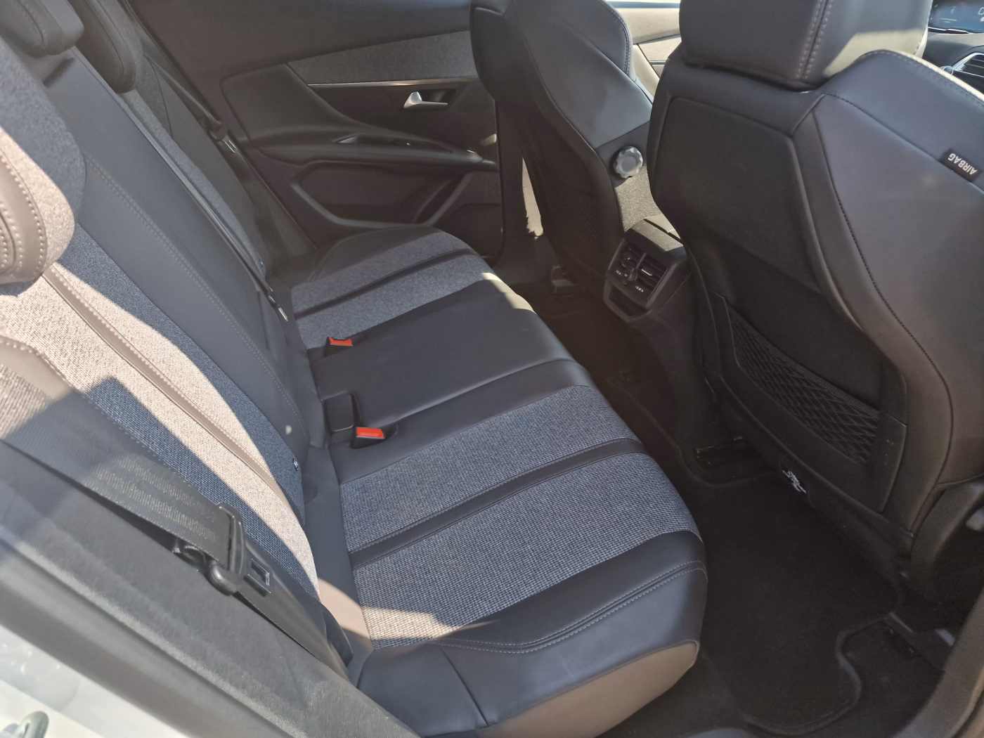 Peugeot 3008 фото 19