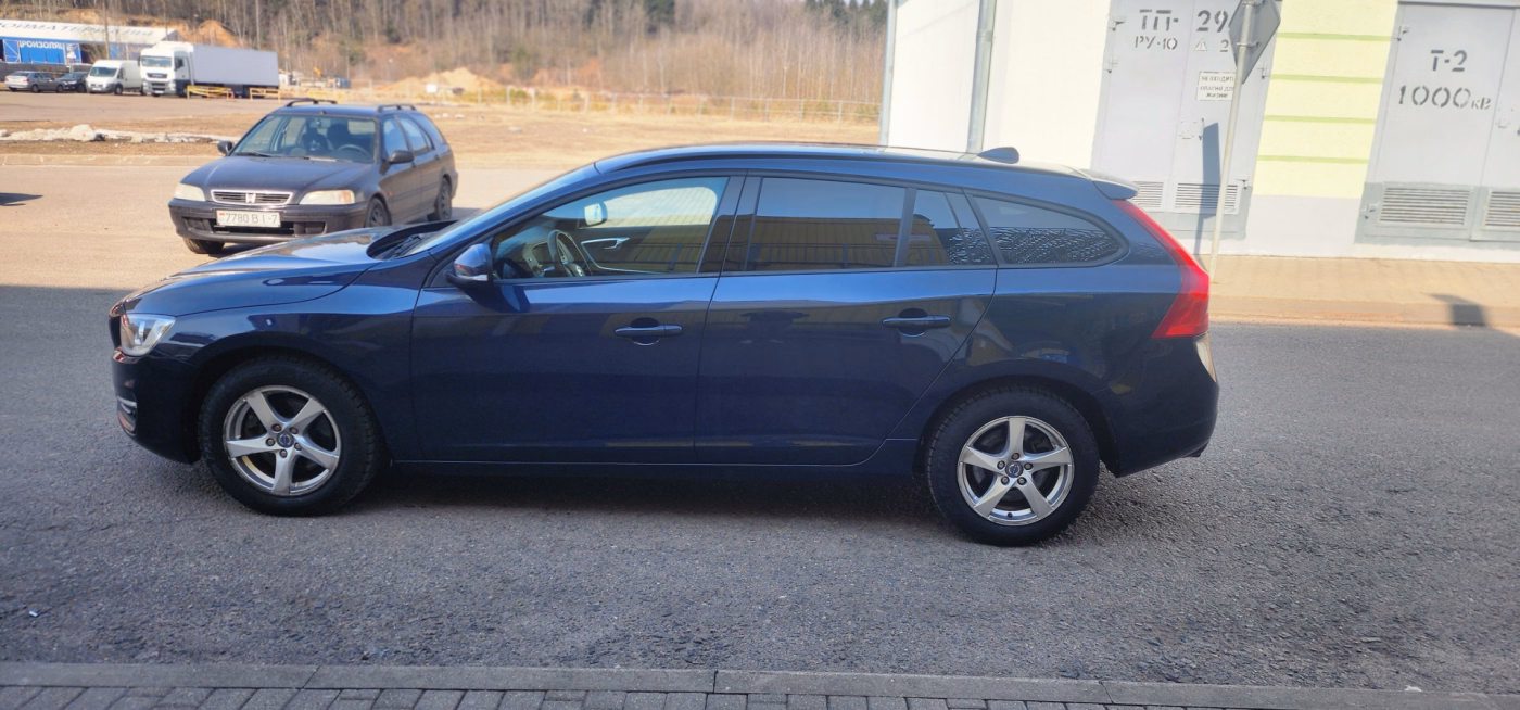 Volvo V60 фото 5