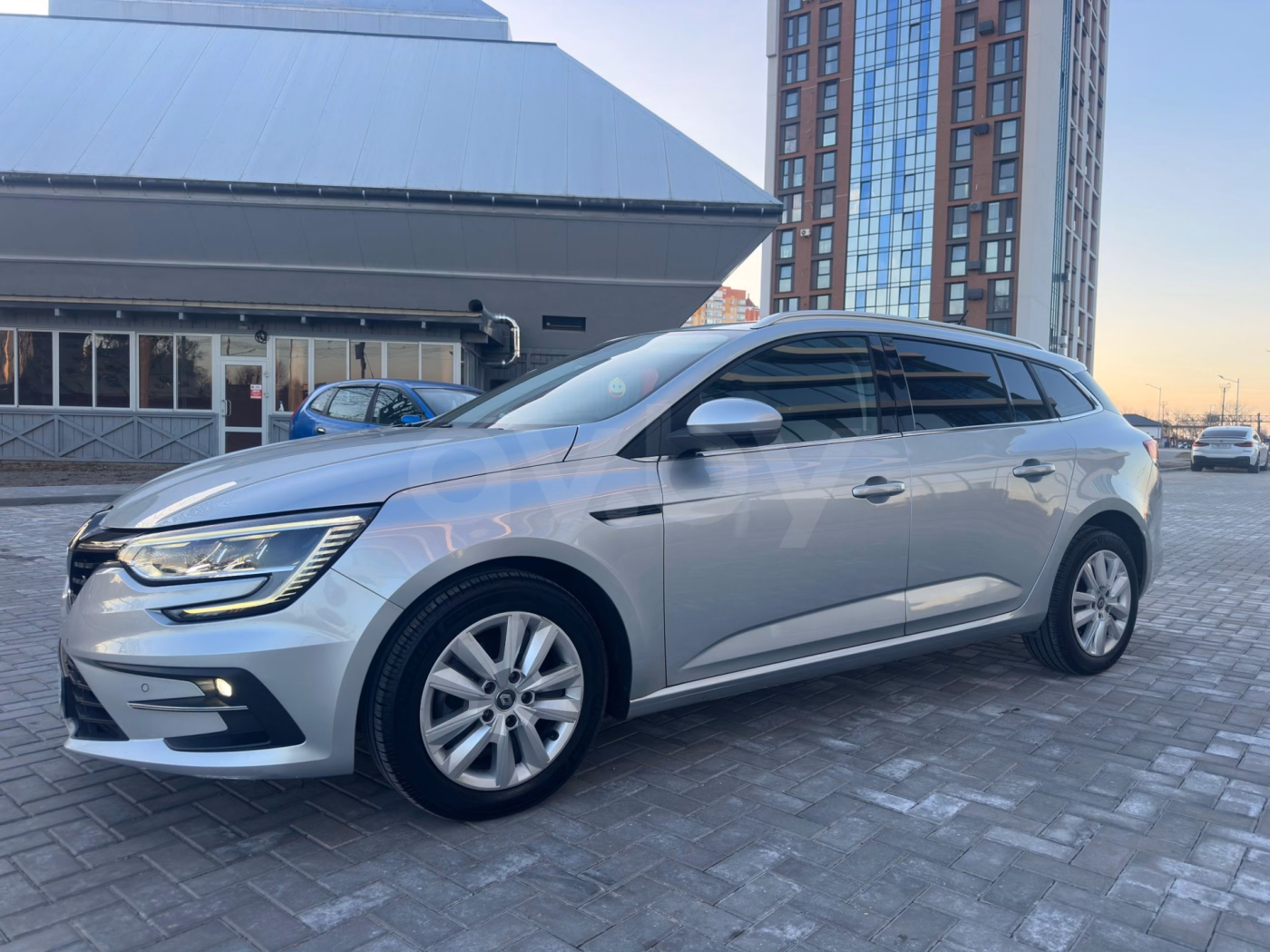 Renault Megane фото 2