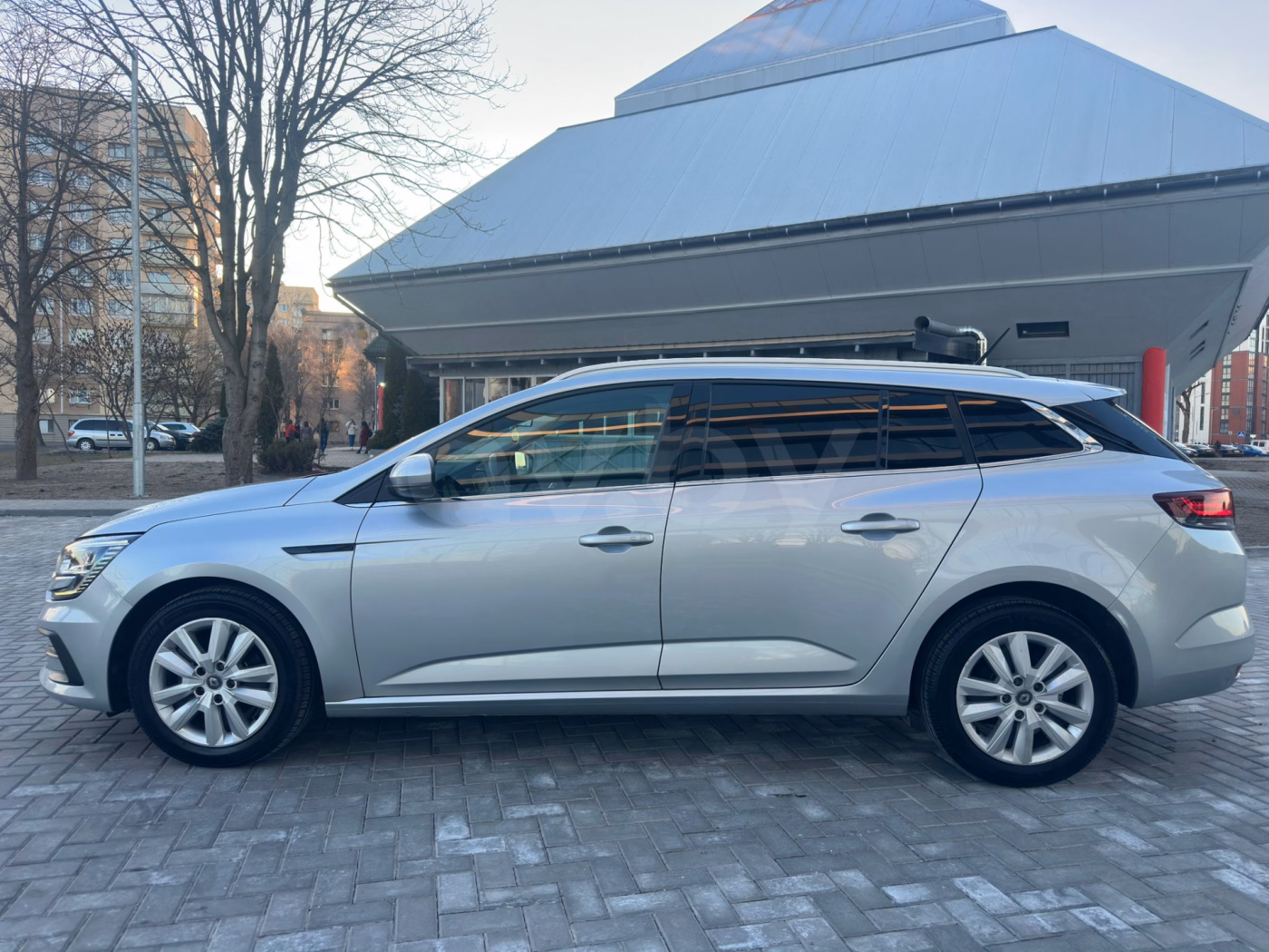 Renault Megane фото 7