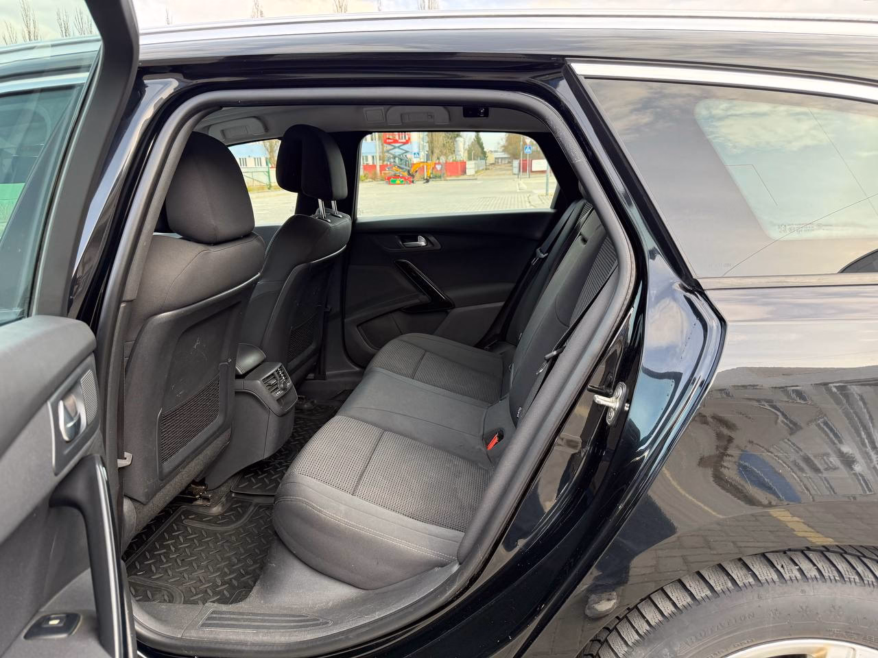 Peugeot 508 фото 17