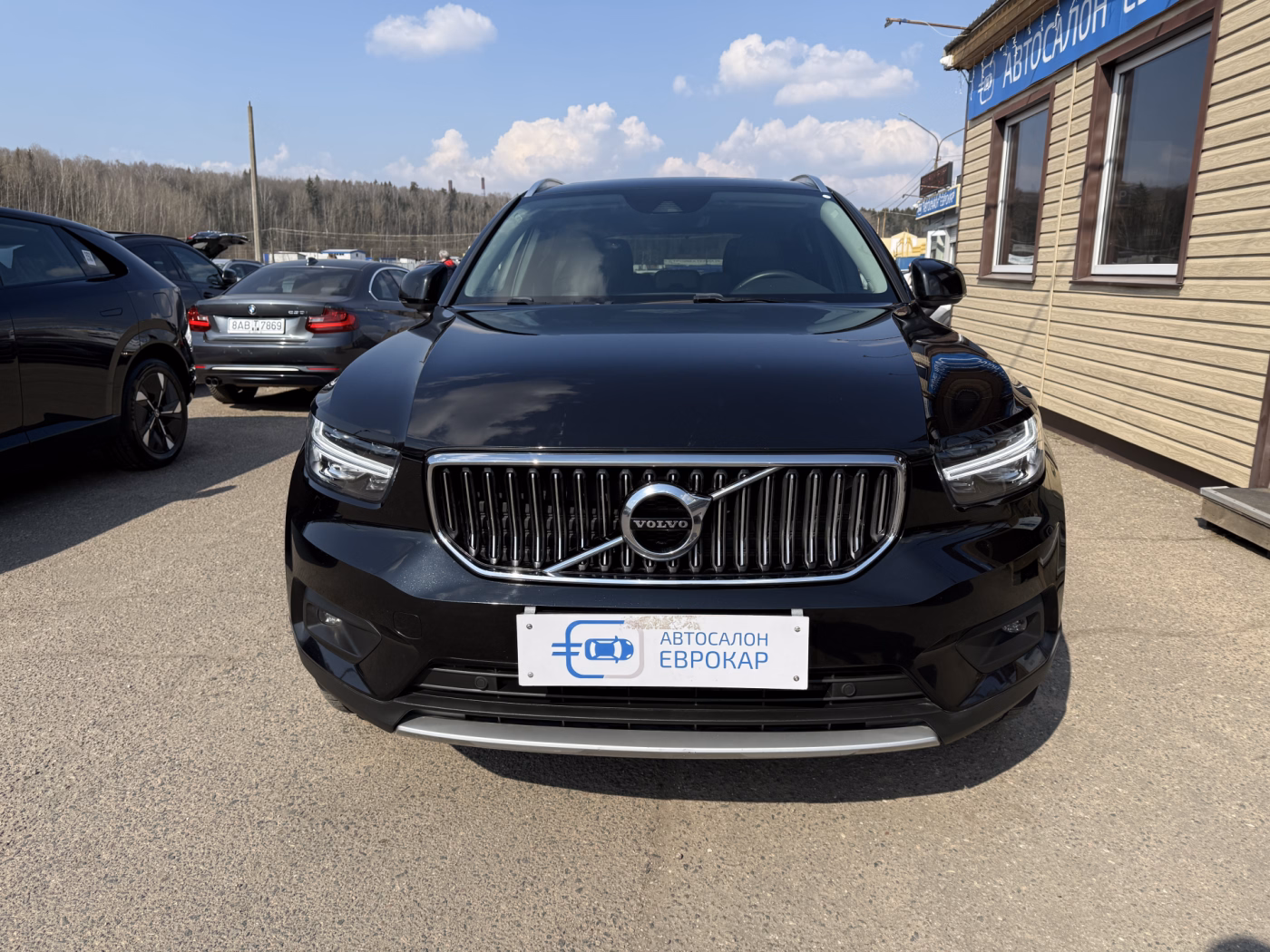 Volvo XC40 фото 3