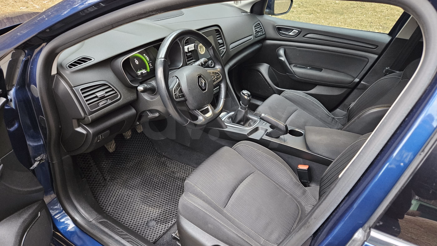 Renault Megane фото 12