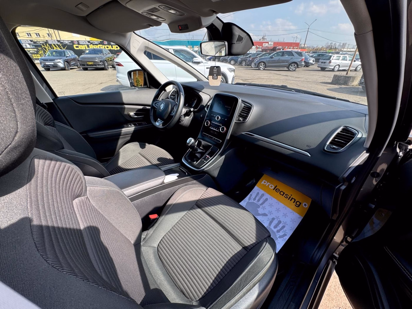 Renault Grand Scenic фото 9