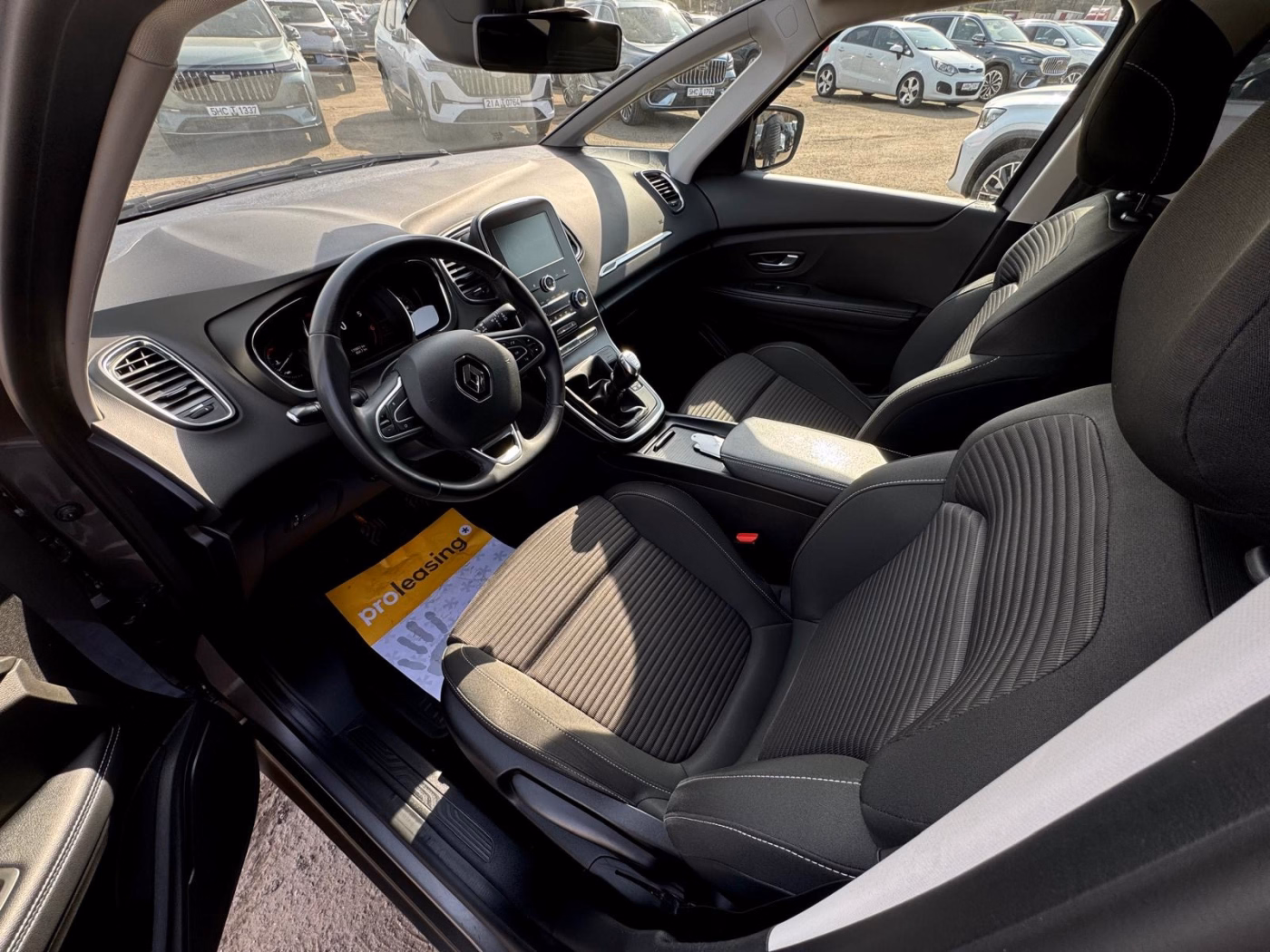 Renault Grand Scenic фото 8