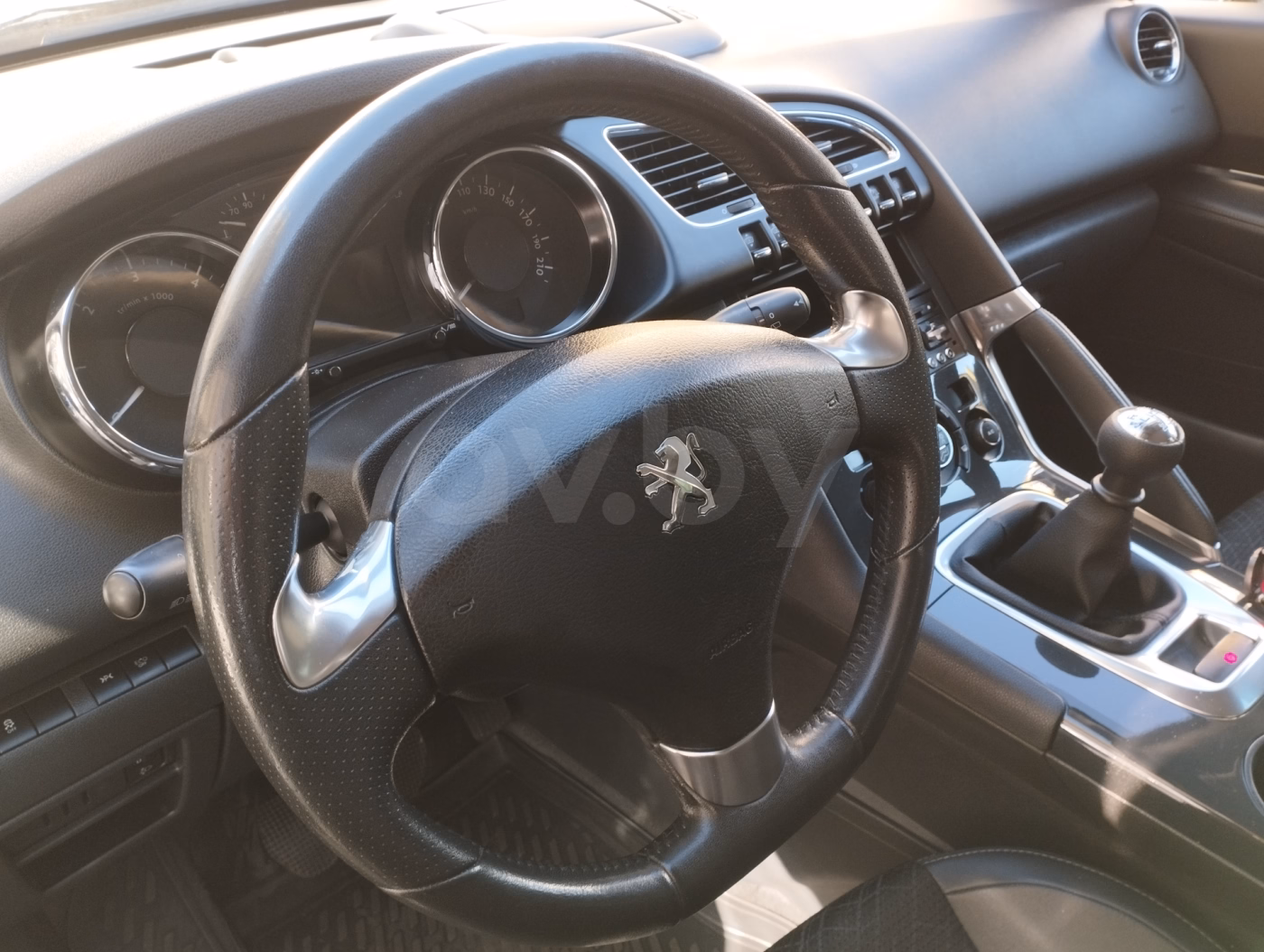 Peugeot 3008 фото 12