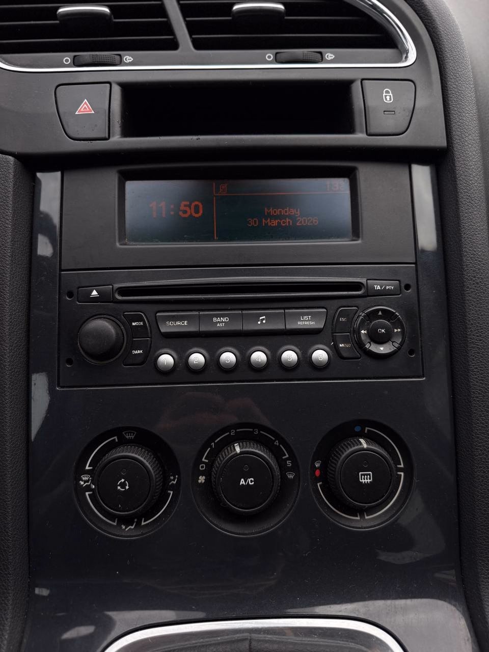 Peugeot 5008 фото 22