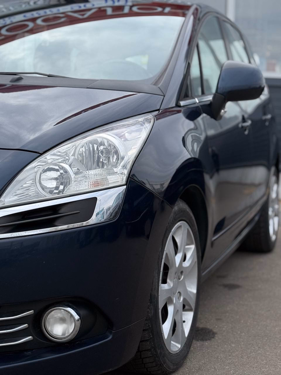 Peugeot 5008 фото 2