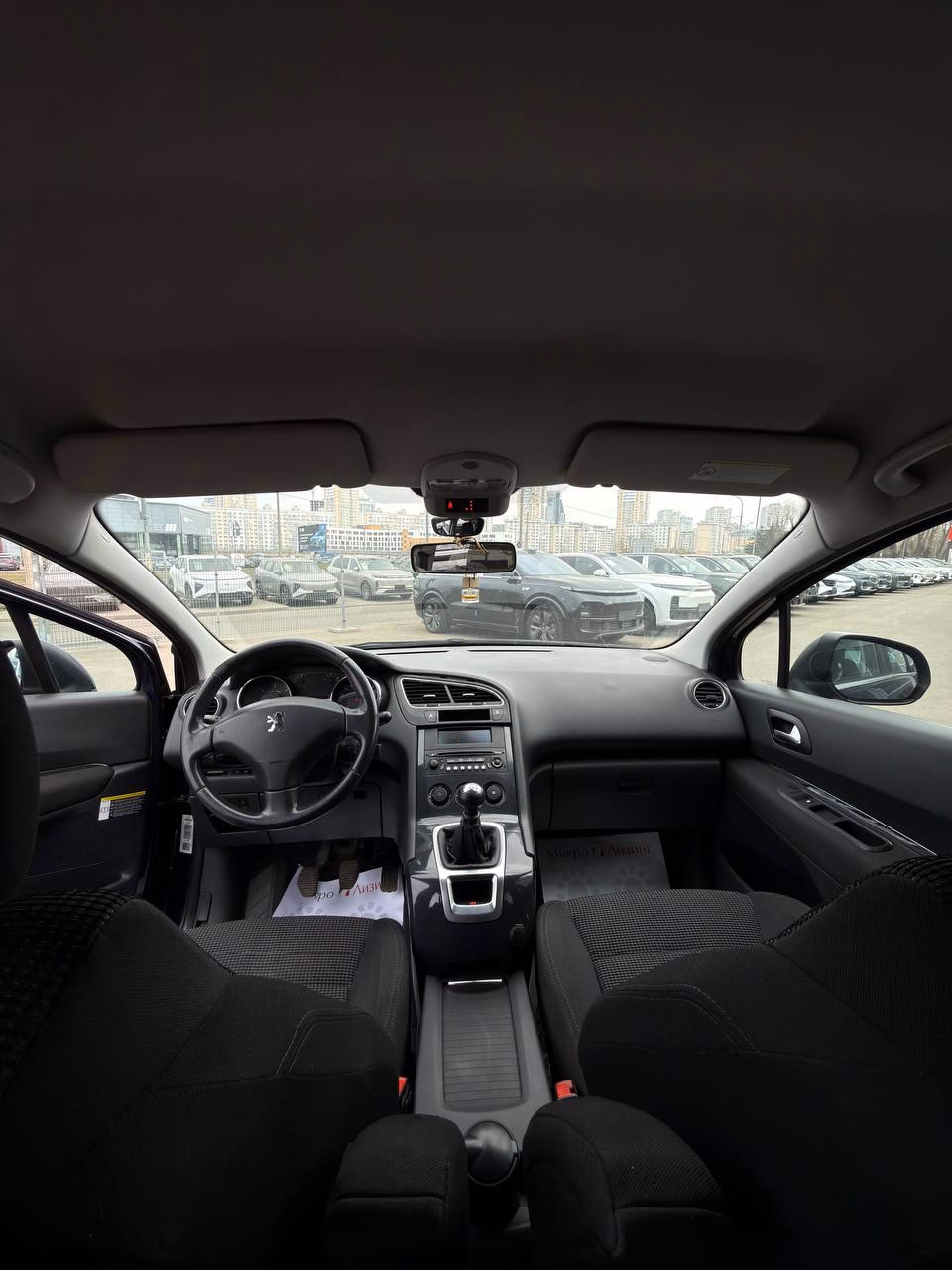Peugeot 5008 фото 13