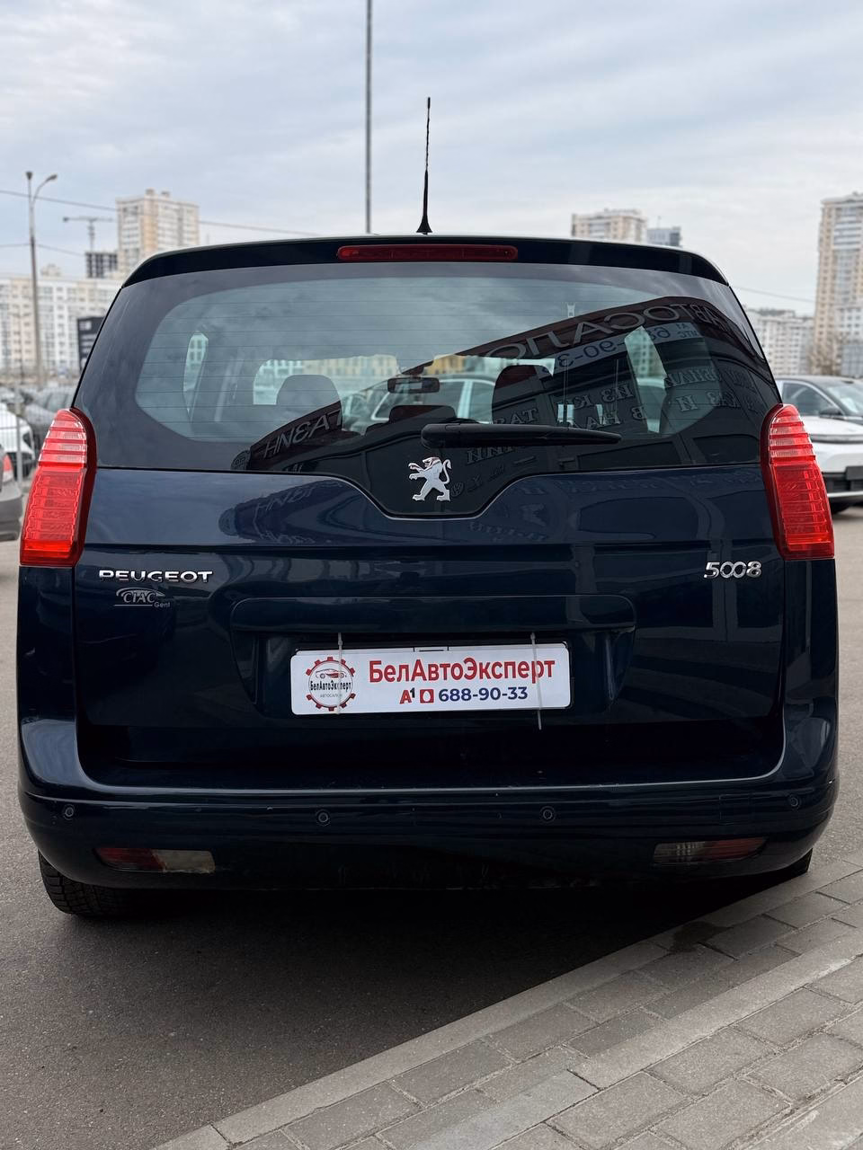 Peugeot 5008 фото 8