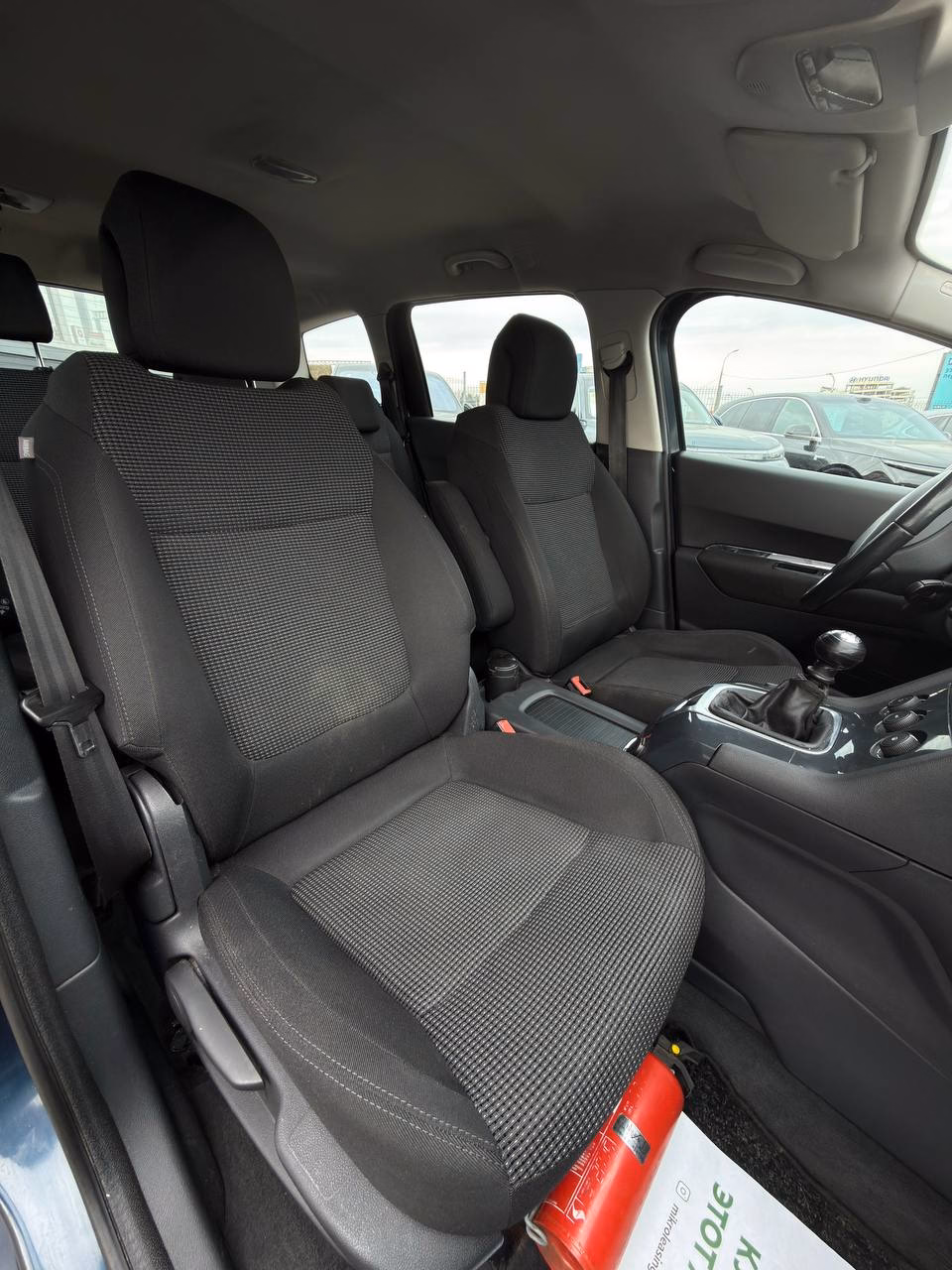 Peugeot 5008 фото 14