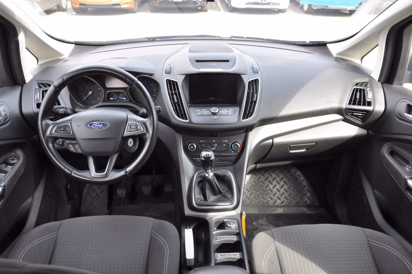 Ford C-MAX фото 8
