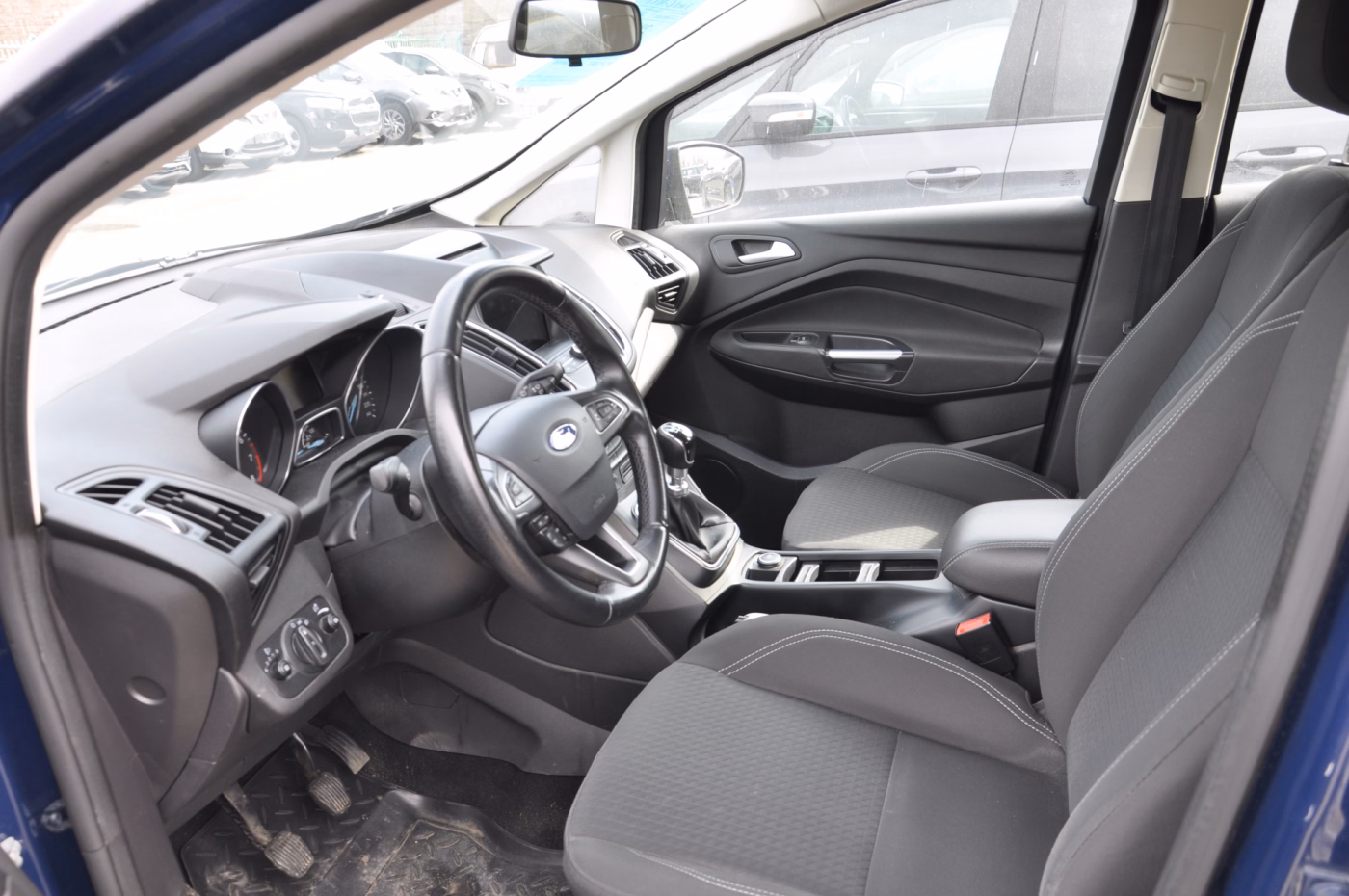 Ford C-MAX фото 11