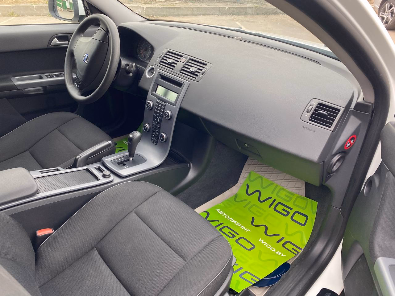 Volvo S40 фото 12