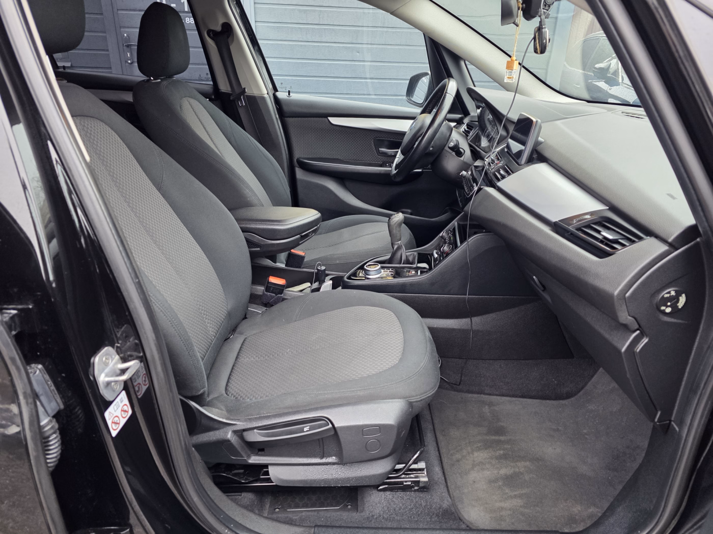 BMW 2 серия Active Tourer фото 10