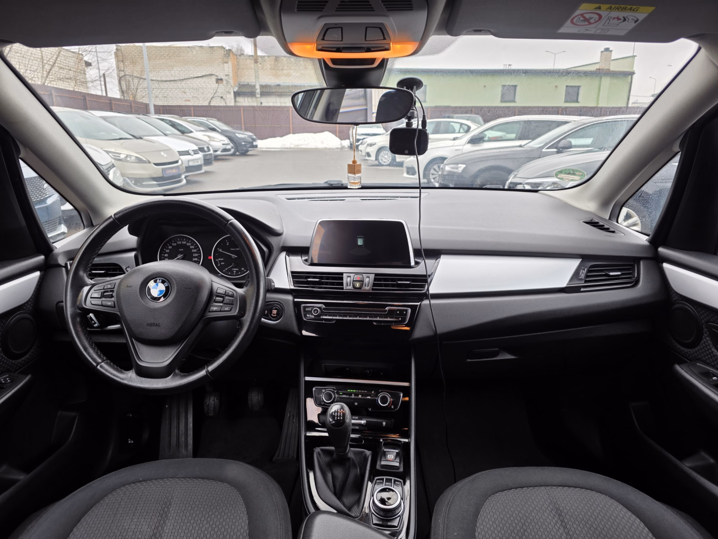BMW 2 серия Active Tourer фото 16