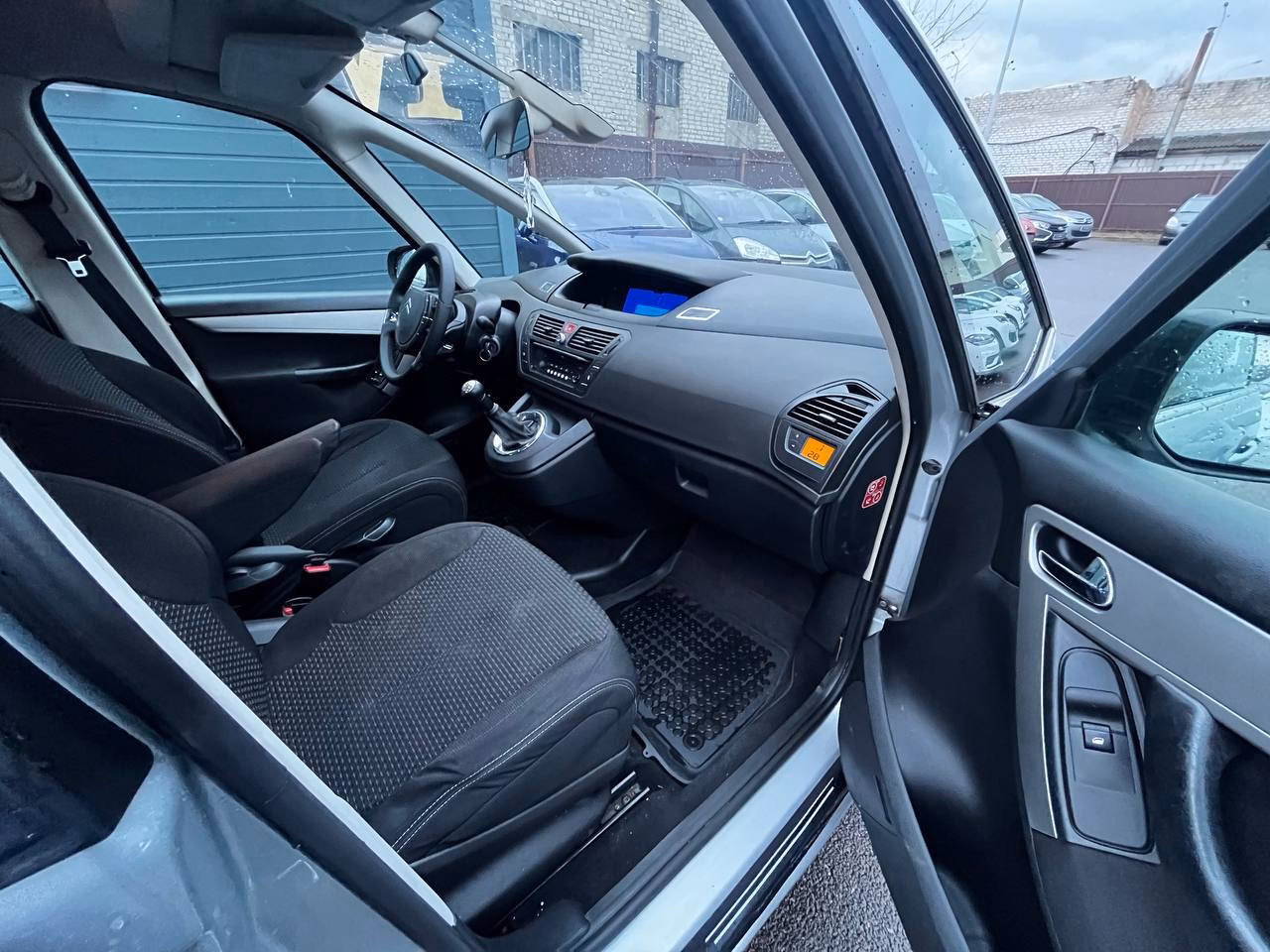 Citroen C4 Grand Picasso фото 9
