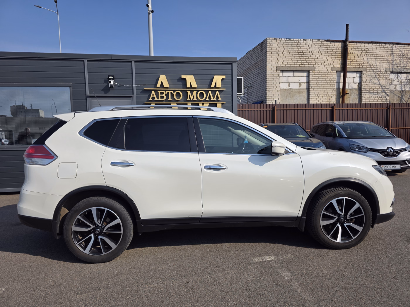 Nissan X-Trail фото 8