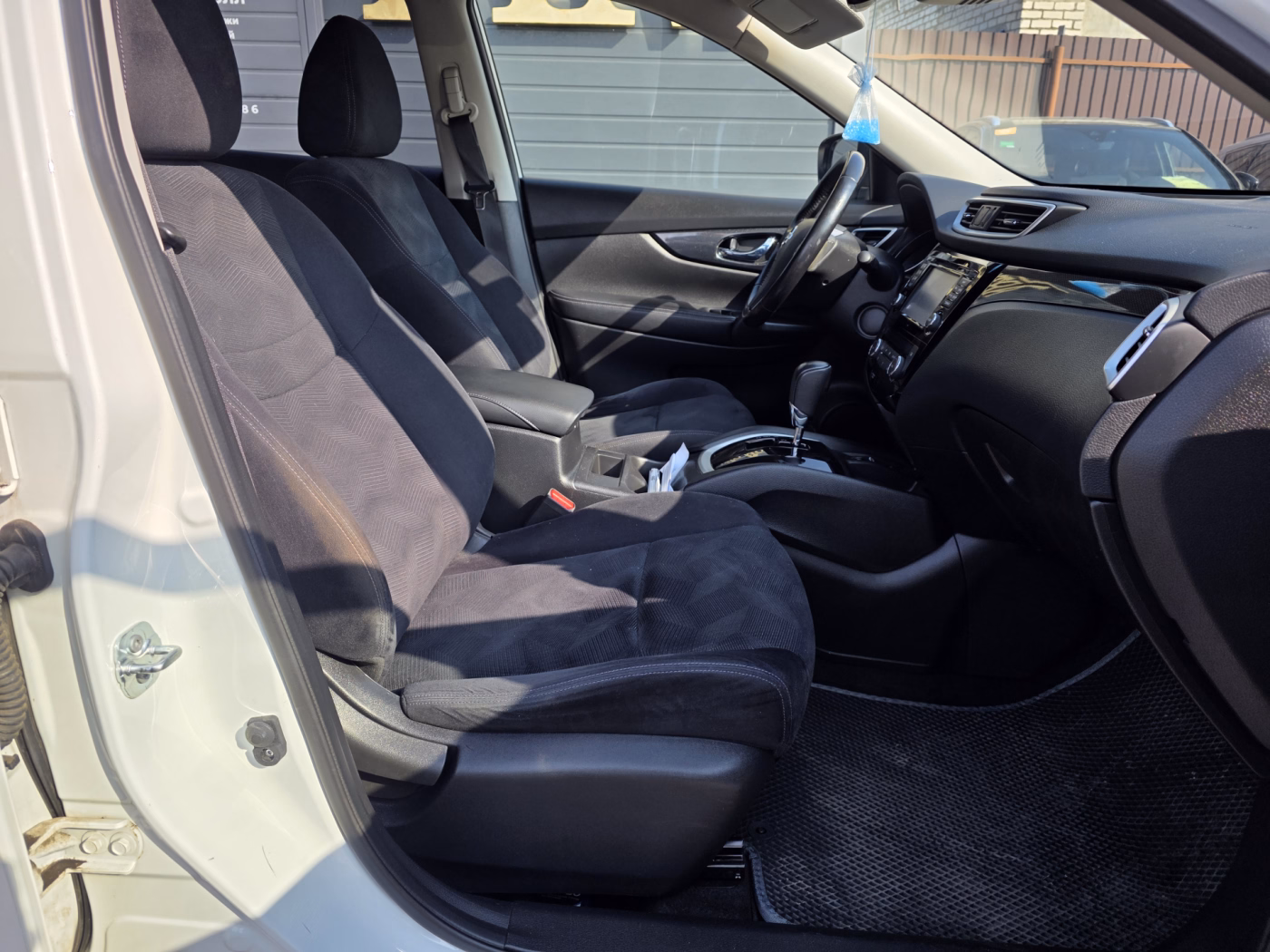 Nissan X-Trail фото 10