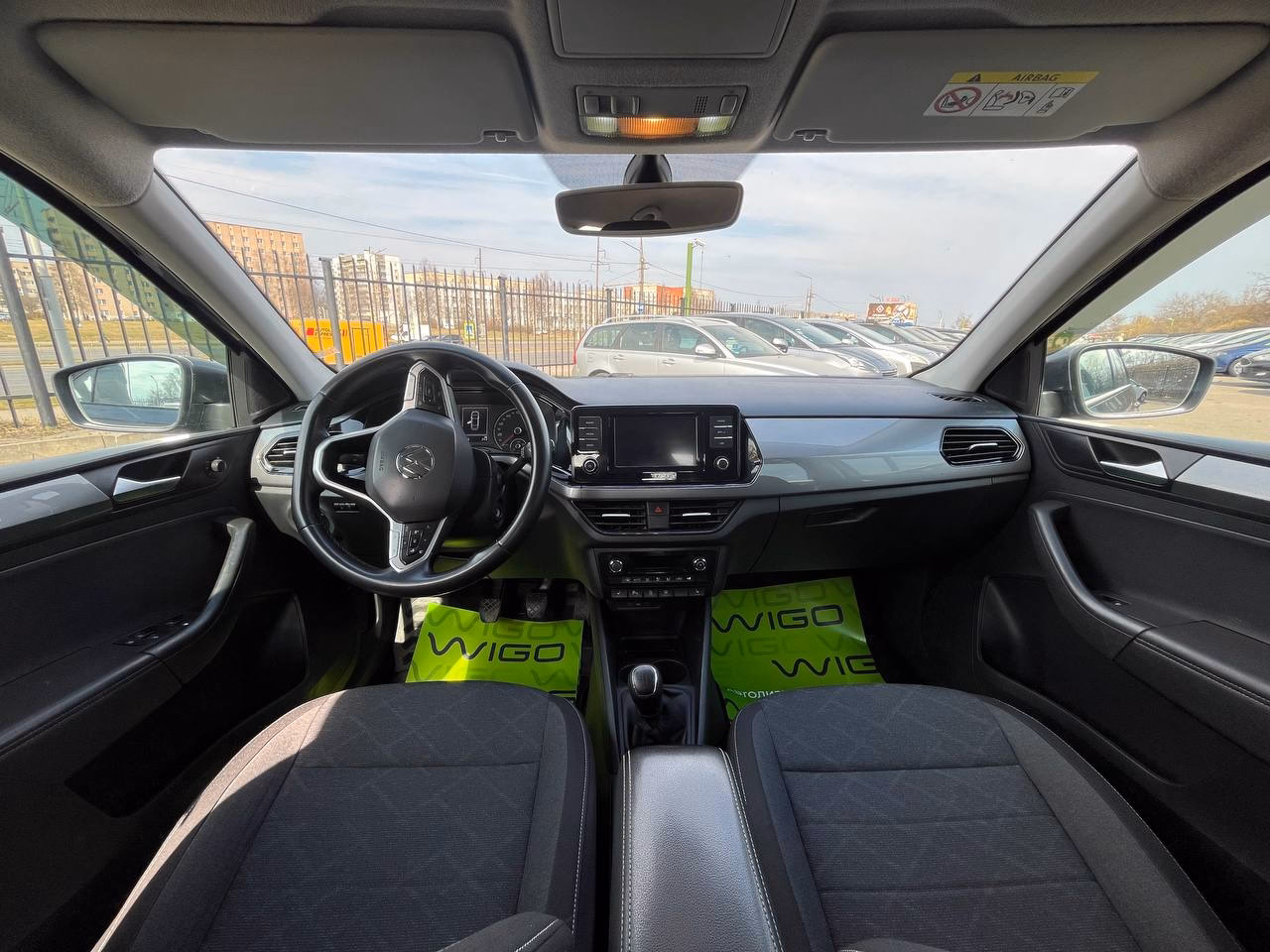 Volkswagen Polo Sedan фото 10