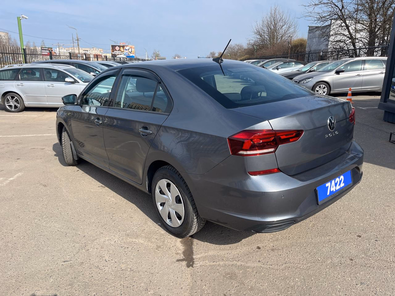 Volkswagen Polo Sedan фото 7