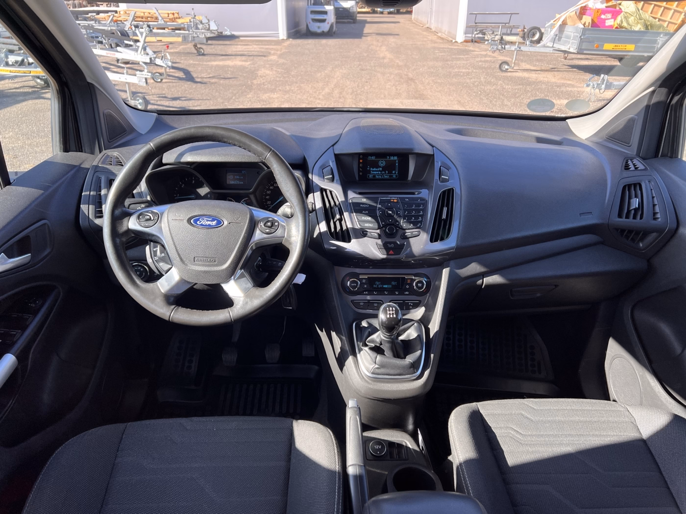 Ford Tourneo Connect фото 9