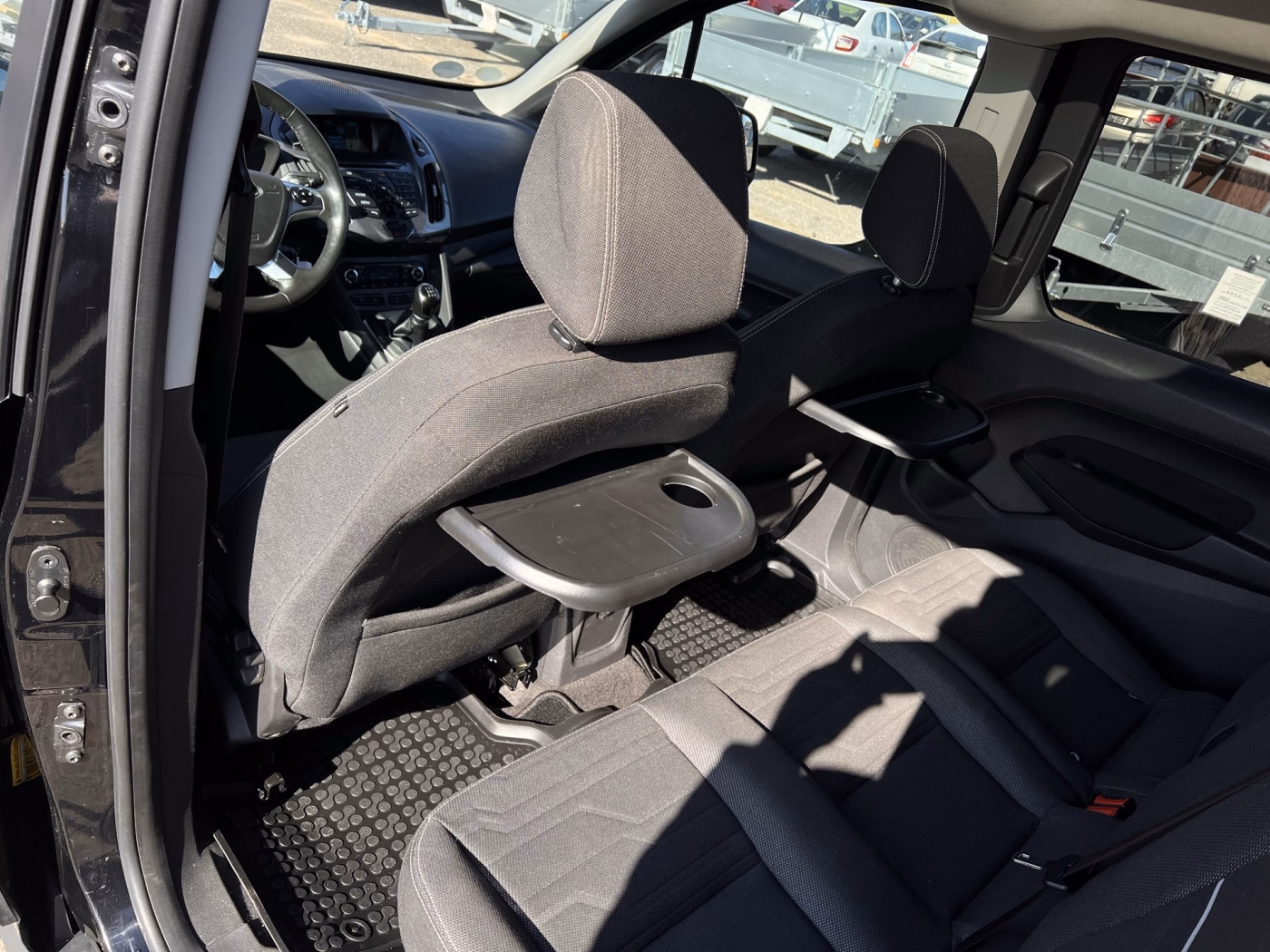 Ford Tourneo Connect фото 15