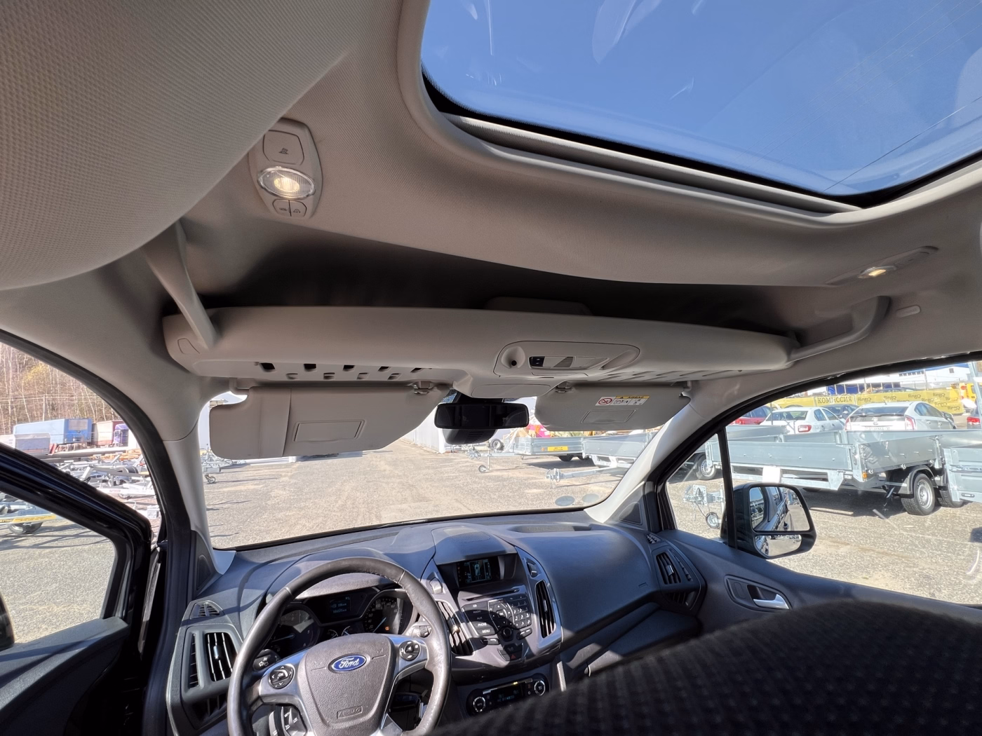Ford Tourneo Connect фото 11
