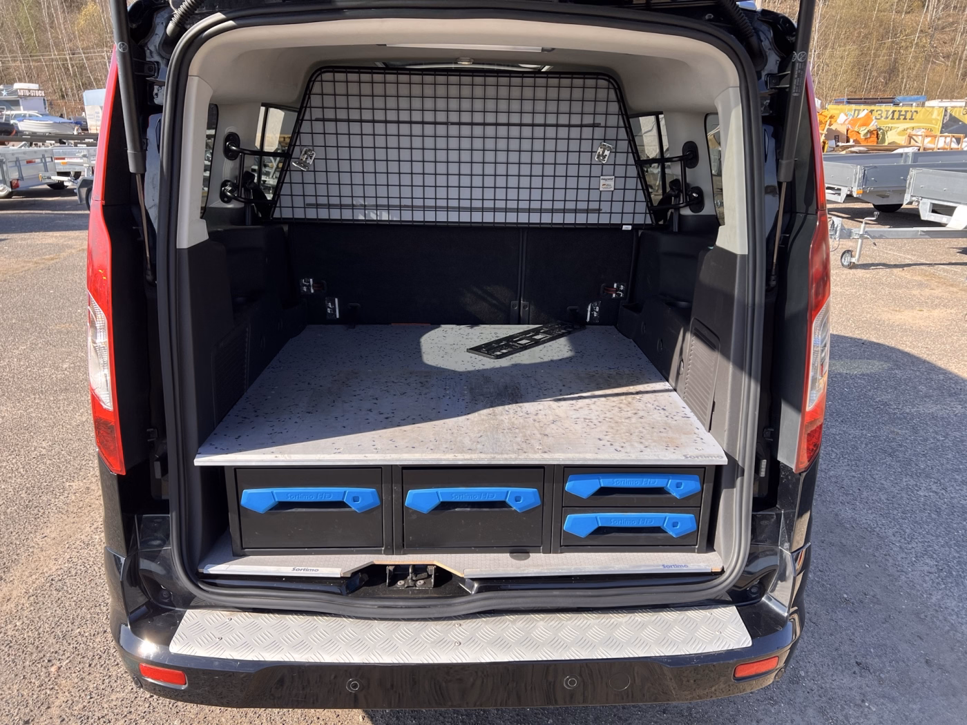 Ford Tourneo Connect фото 18