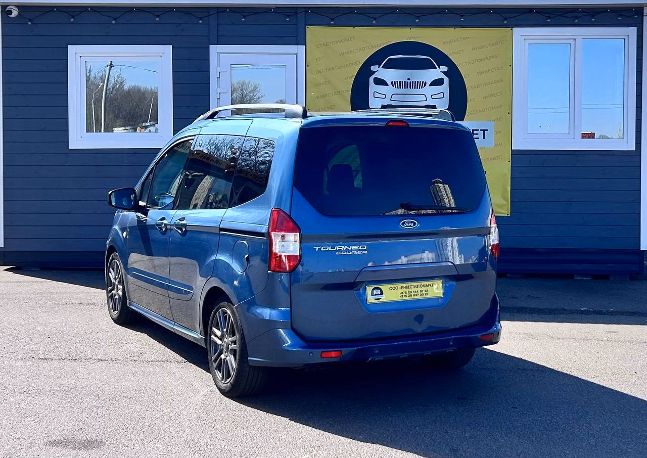 Ford Tourneo Courier фото 6