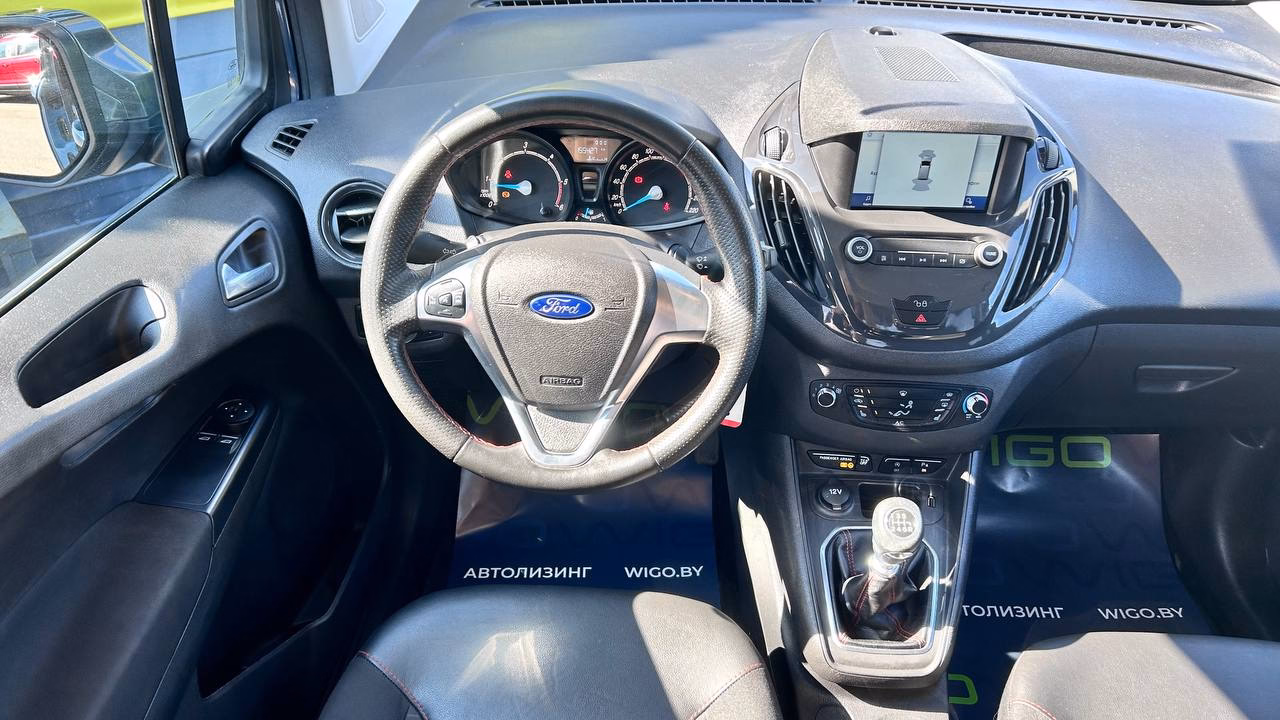 Ford Tourneo Courier фото 17