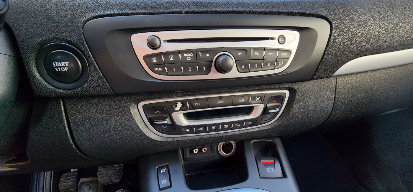Renault Scenic фото 16