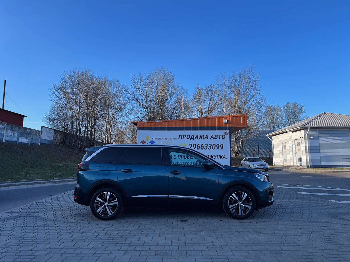Peugeot 5008 фото 8