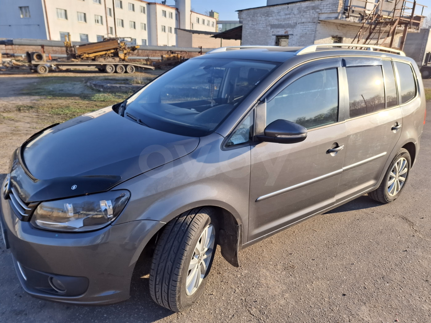 Volkswagen Touran фото 2