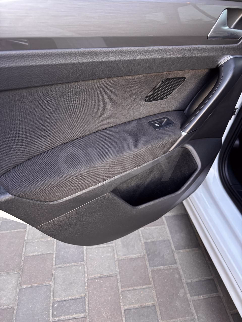 Volkswagen Golf Sportsvan фото 9