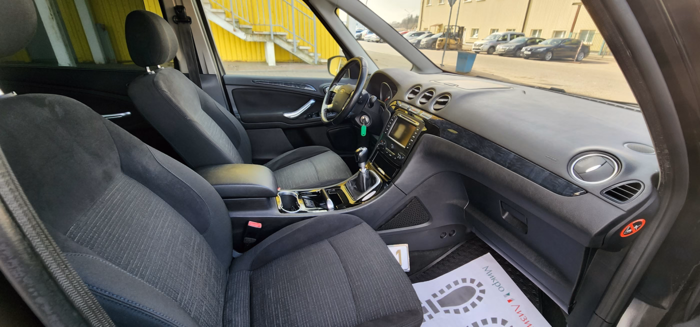 Ford Galaxy фото 12