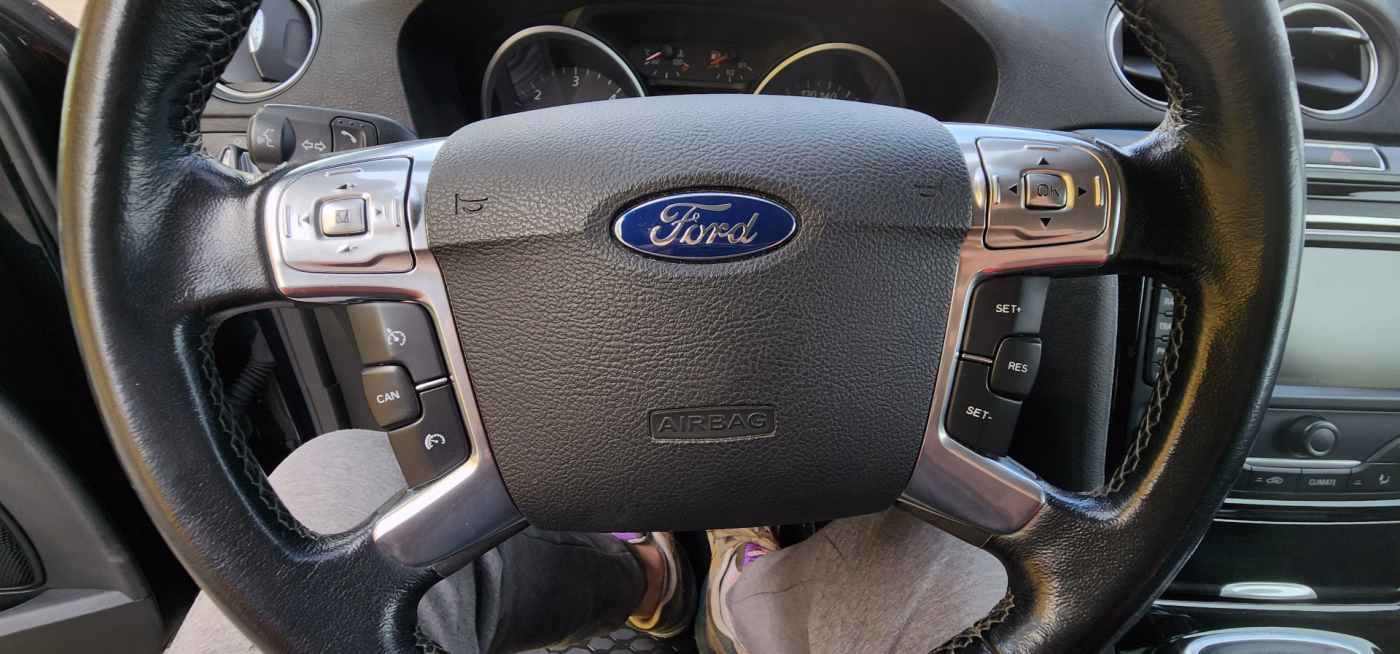 Ford Galaxy фото 16