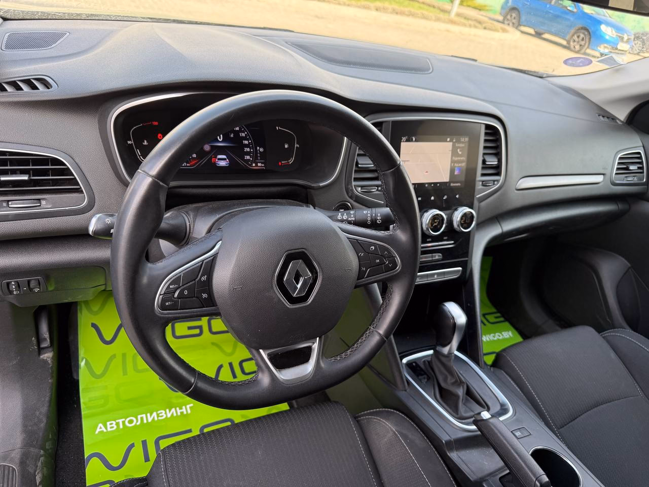 Renault Megane фото 16