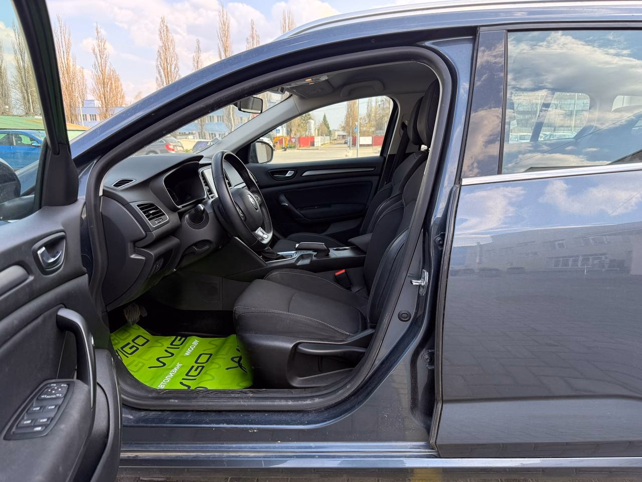 Renault Megane фото 14
