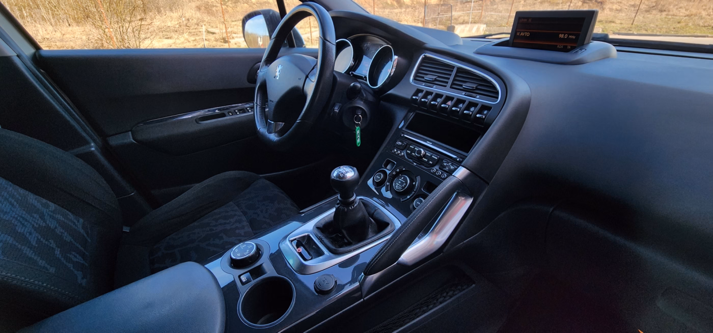 Peugeot 3008 фото 12