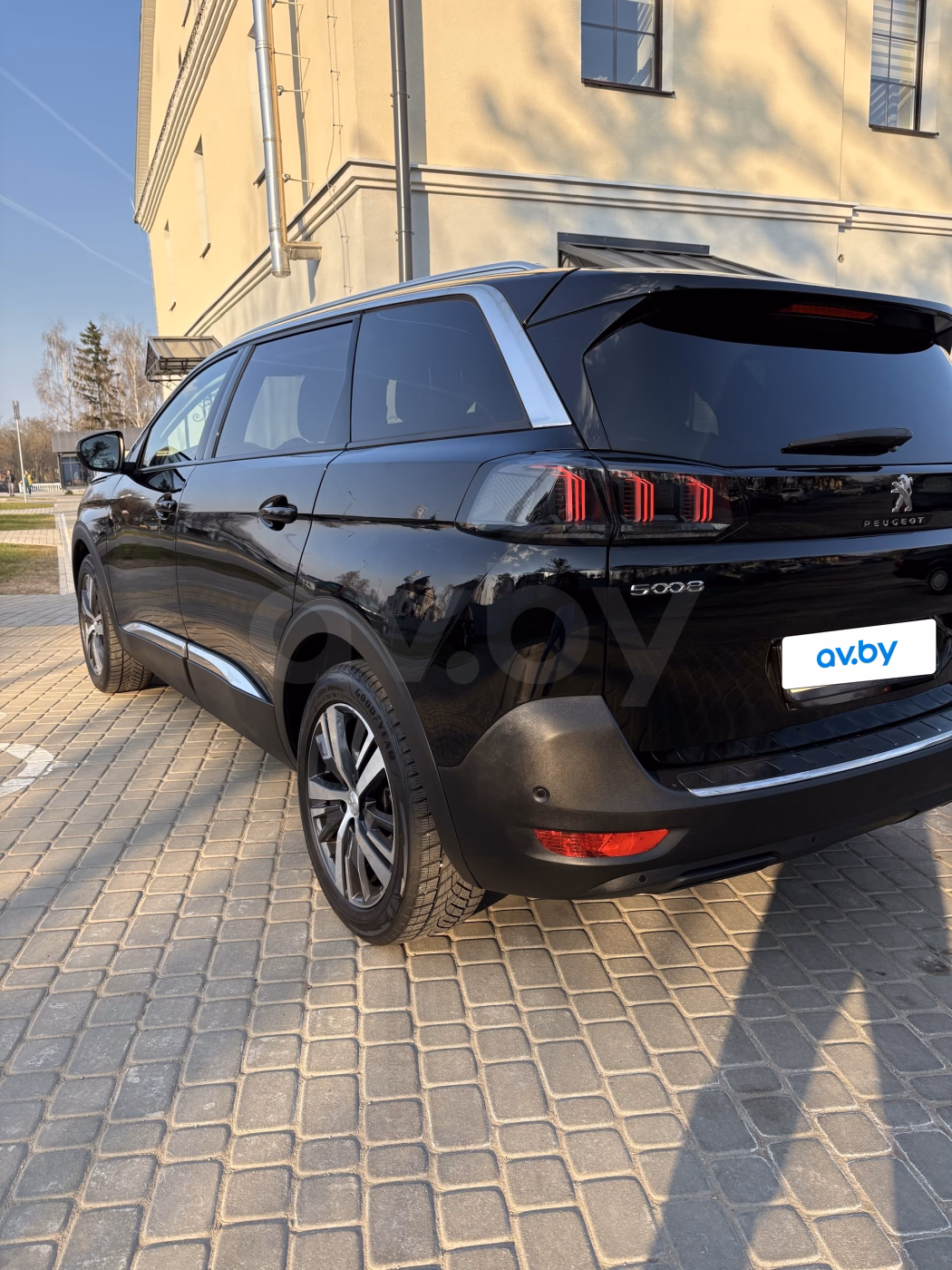 Peugeot 5008 фото 8