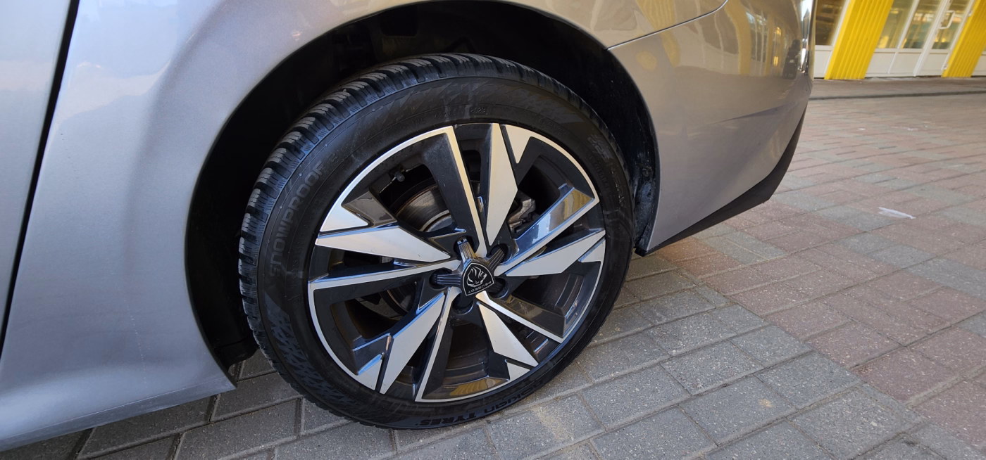 Peugeot 308 фото 12
