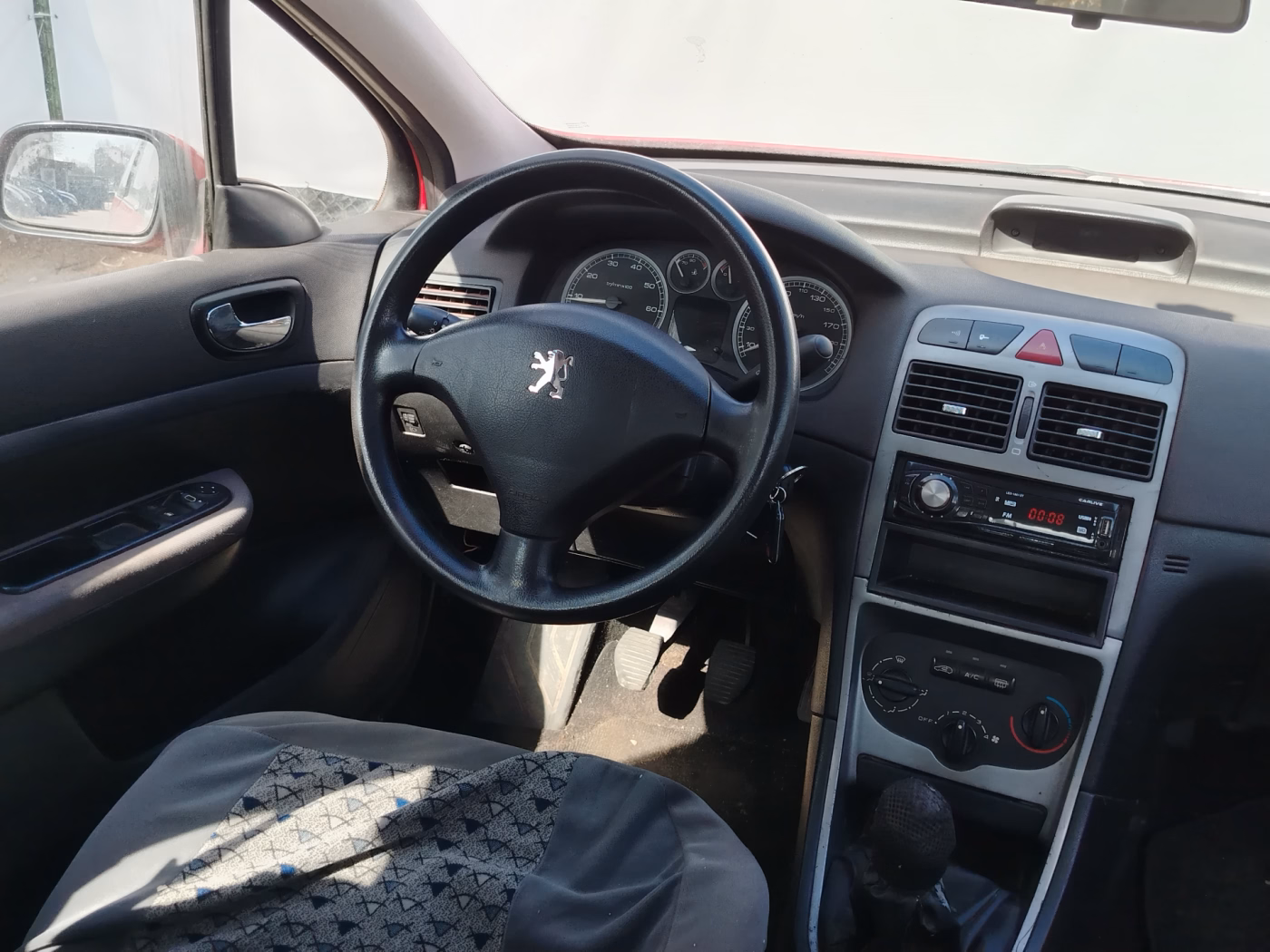 Peugeot 307 фото 7